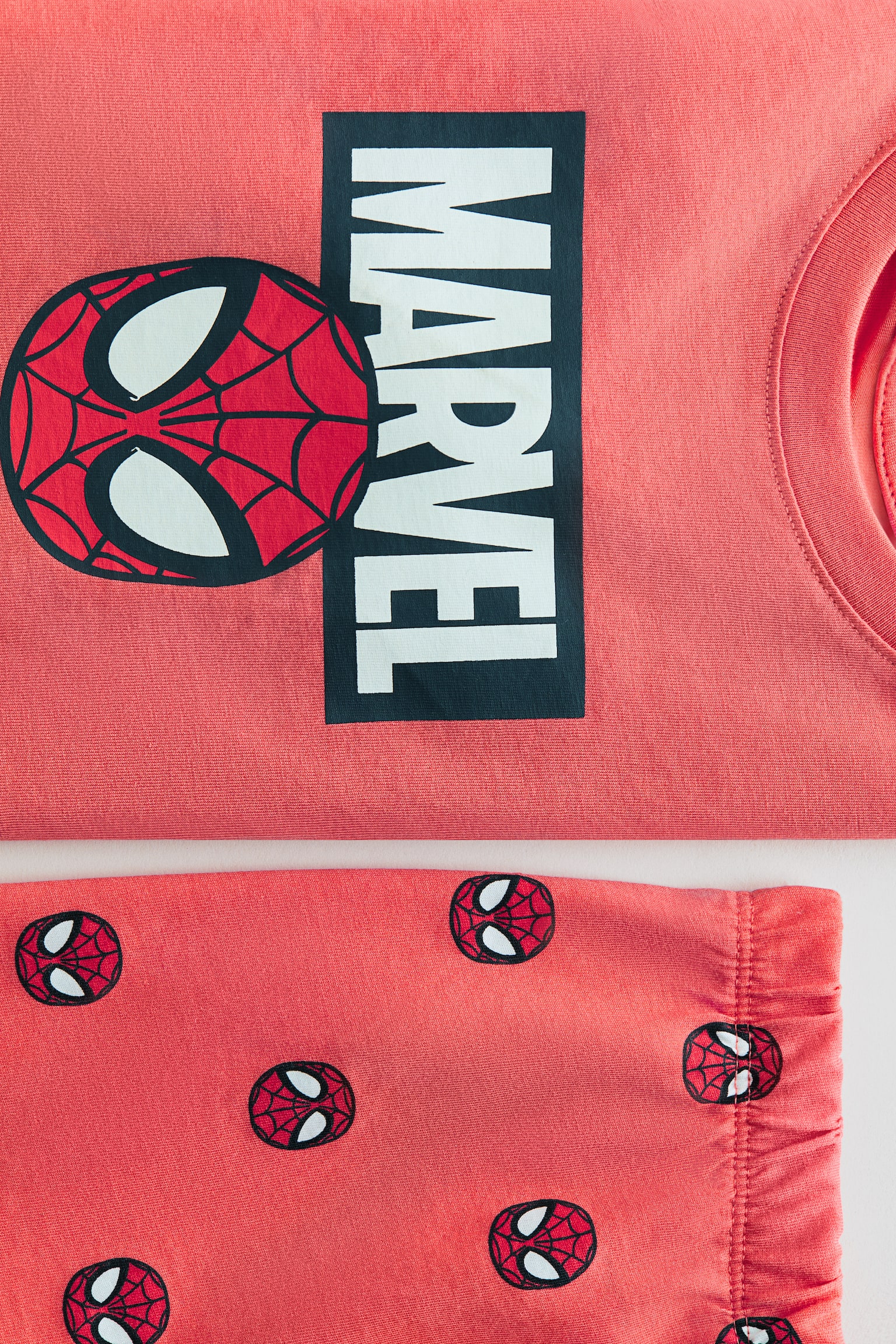 פיג'מת כותנה עם הדפס - אדום/ספיידרמן/ירוק/Minecraft - 2