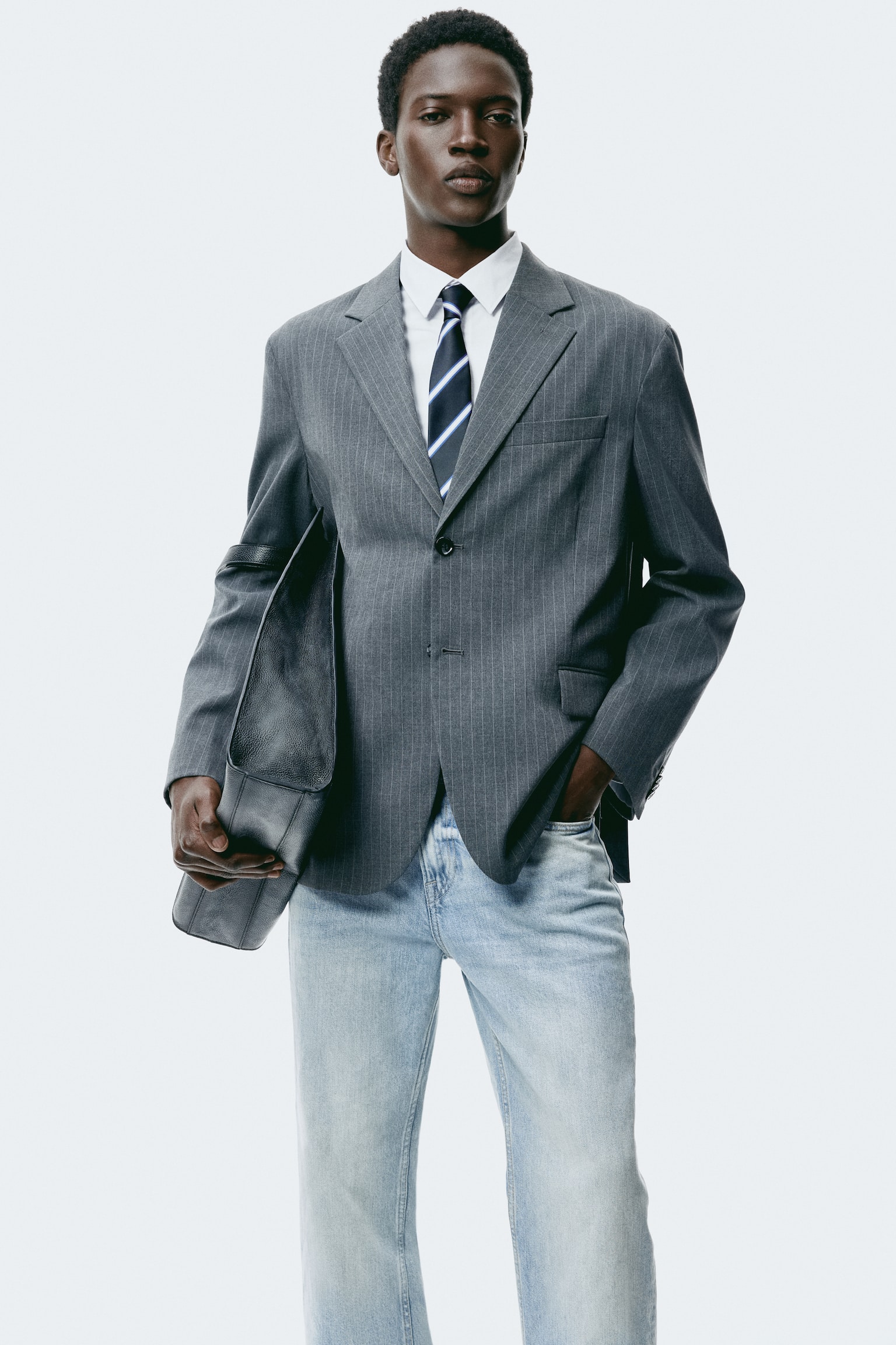 Regular Jeans - כחול ג'ינס בהיר/שחור/אפור ג'ינס בהיר/כחול ג'ינס/כחול ג'ינס כהה - 4