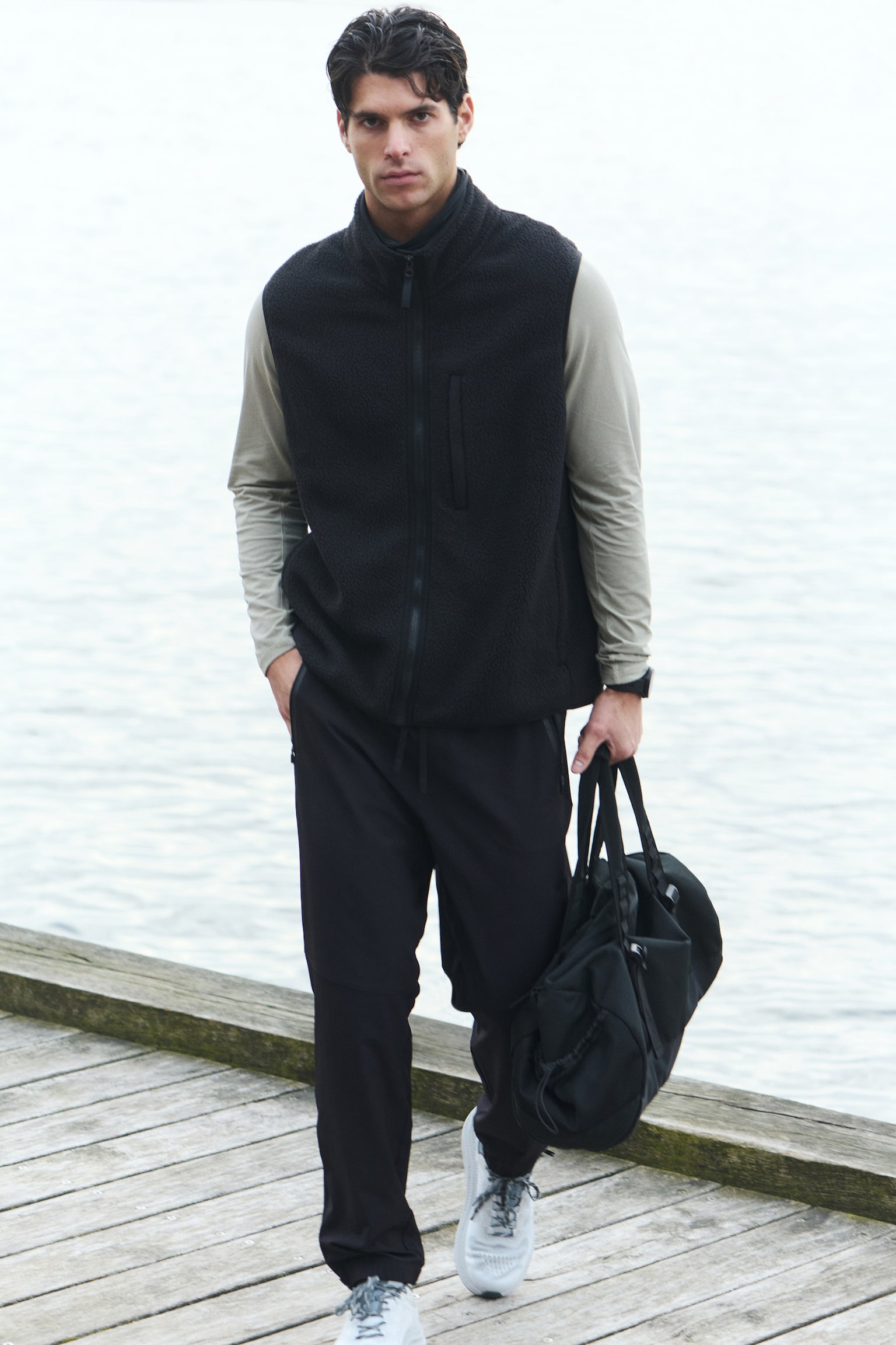 Regular Fit Teddy Sports gilet - Black - 1