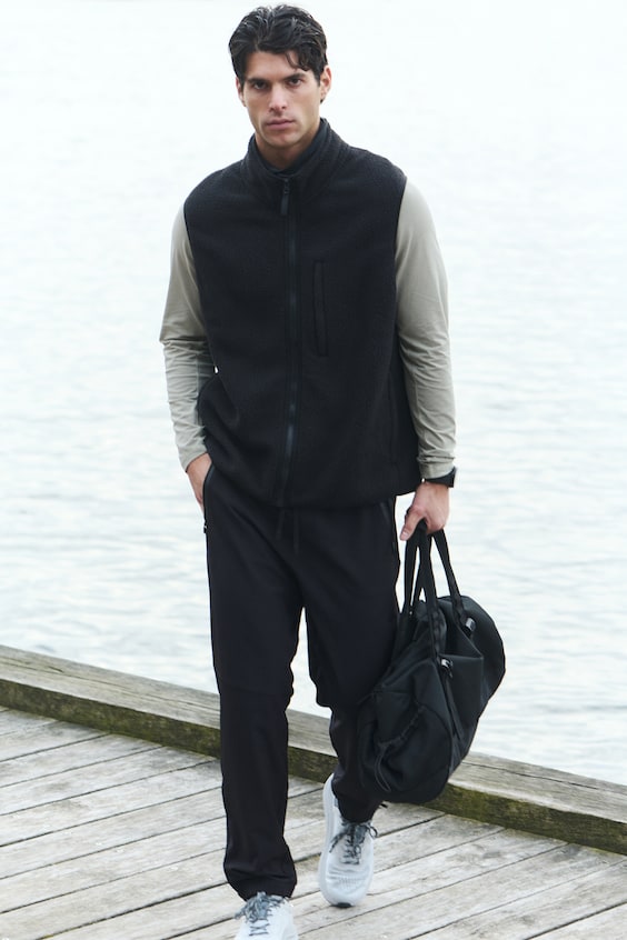 Sportowa kamizelka z misia Regular Fit