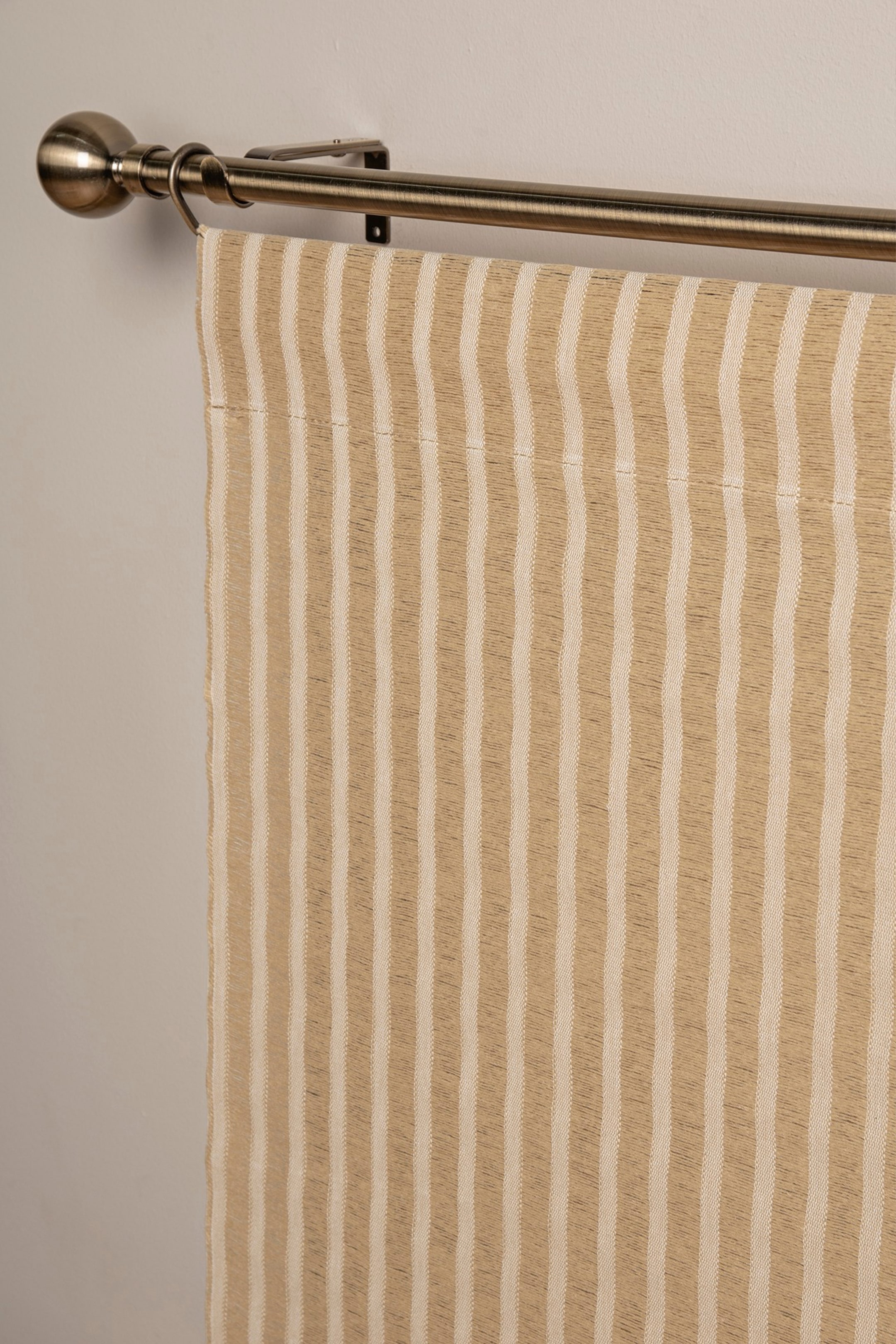 Größeres Bild ansehen: 1-pack Panel Curtain Rustic - Hellbraun - Hasta - Home All | H&M DE 2