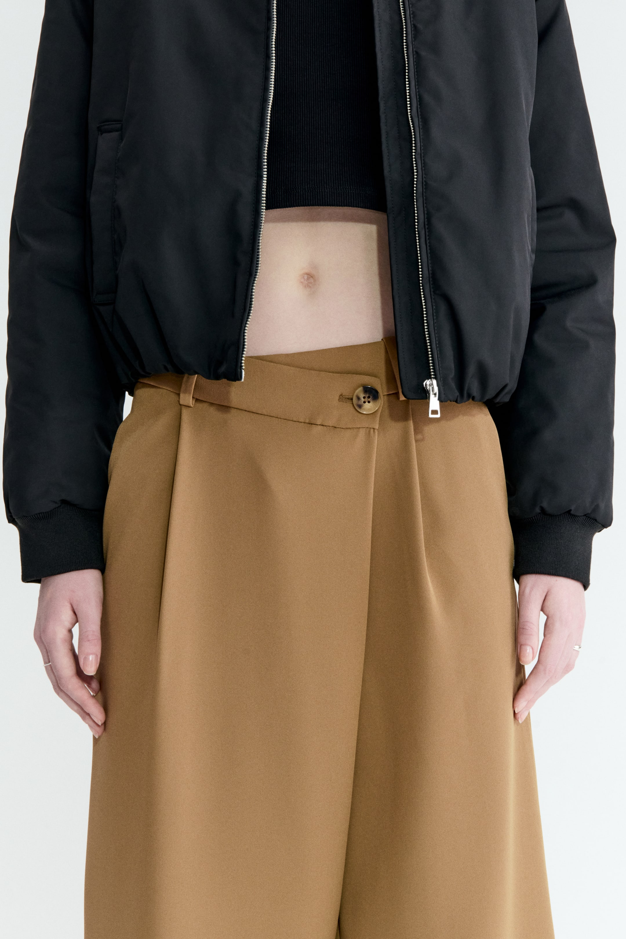 Pantalon chic à effet croisé