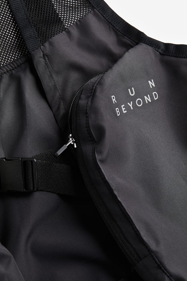 DryMove™ Running vest - Black/Run Beyond - 5
