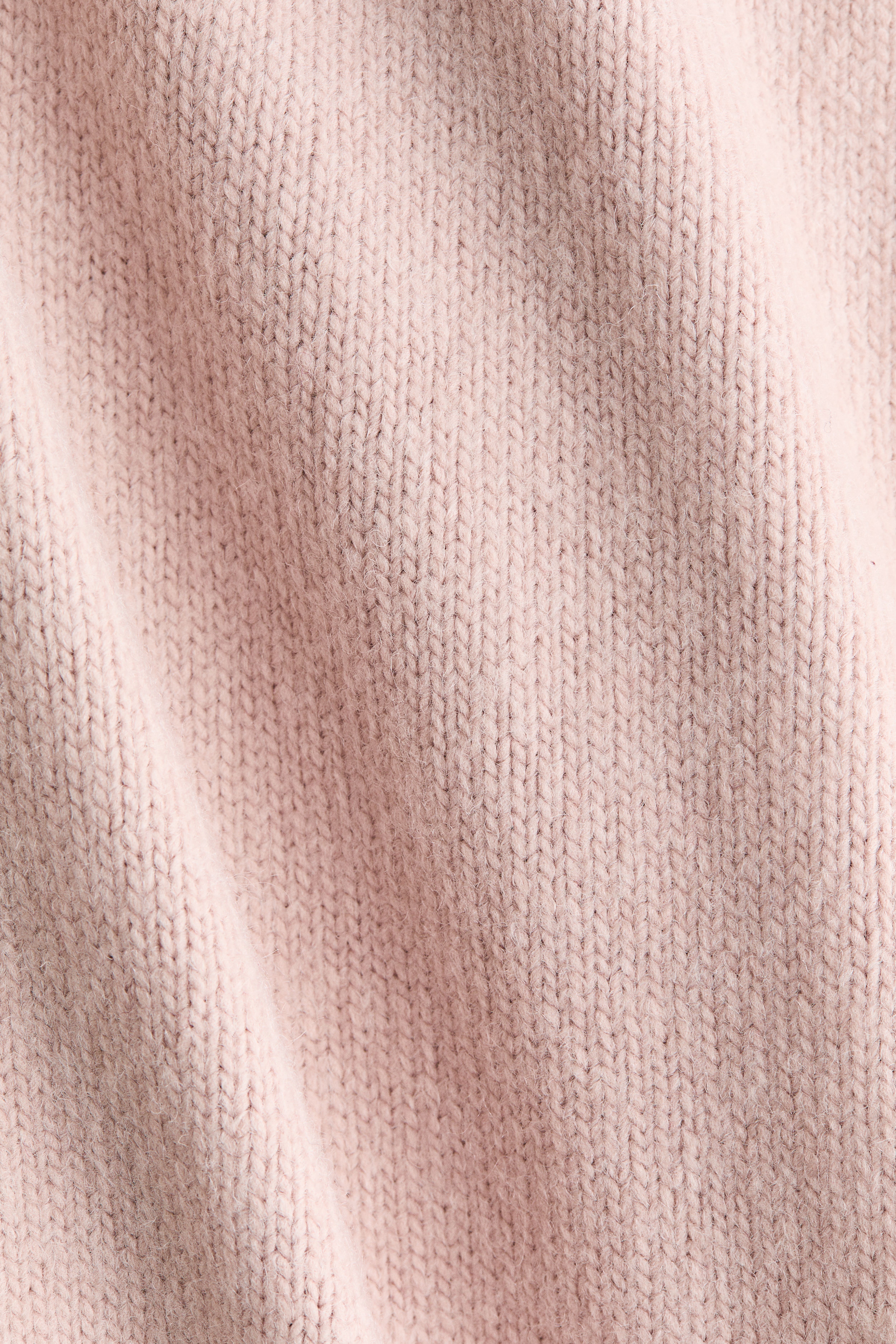 Raglan-Sleeved Sweater