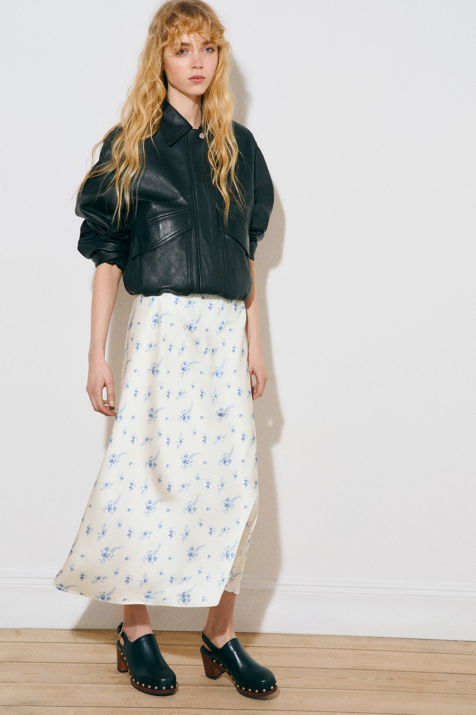 חצאית מידי - לבן/פרחוני/שחור/כתום חרוך/ורוד/ירוק זית/בז' בהיר/דוגמה - 3