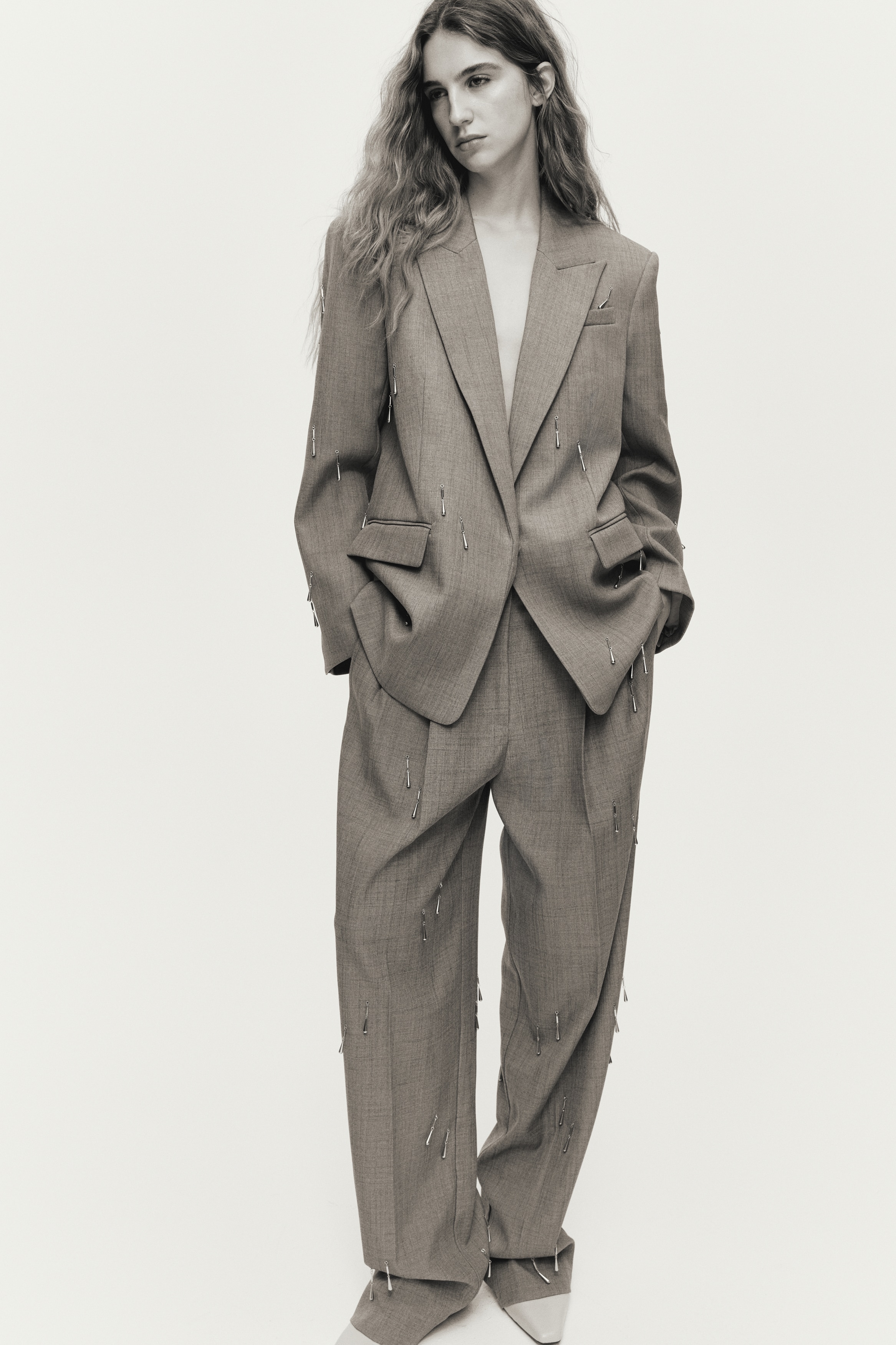 비즈 디테일 팬츠 - 그레이