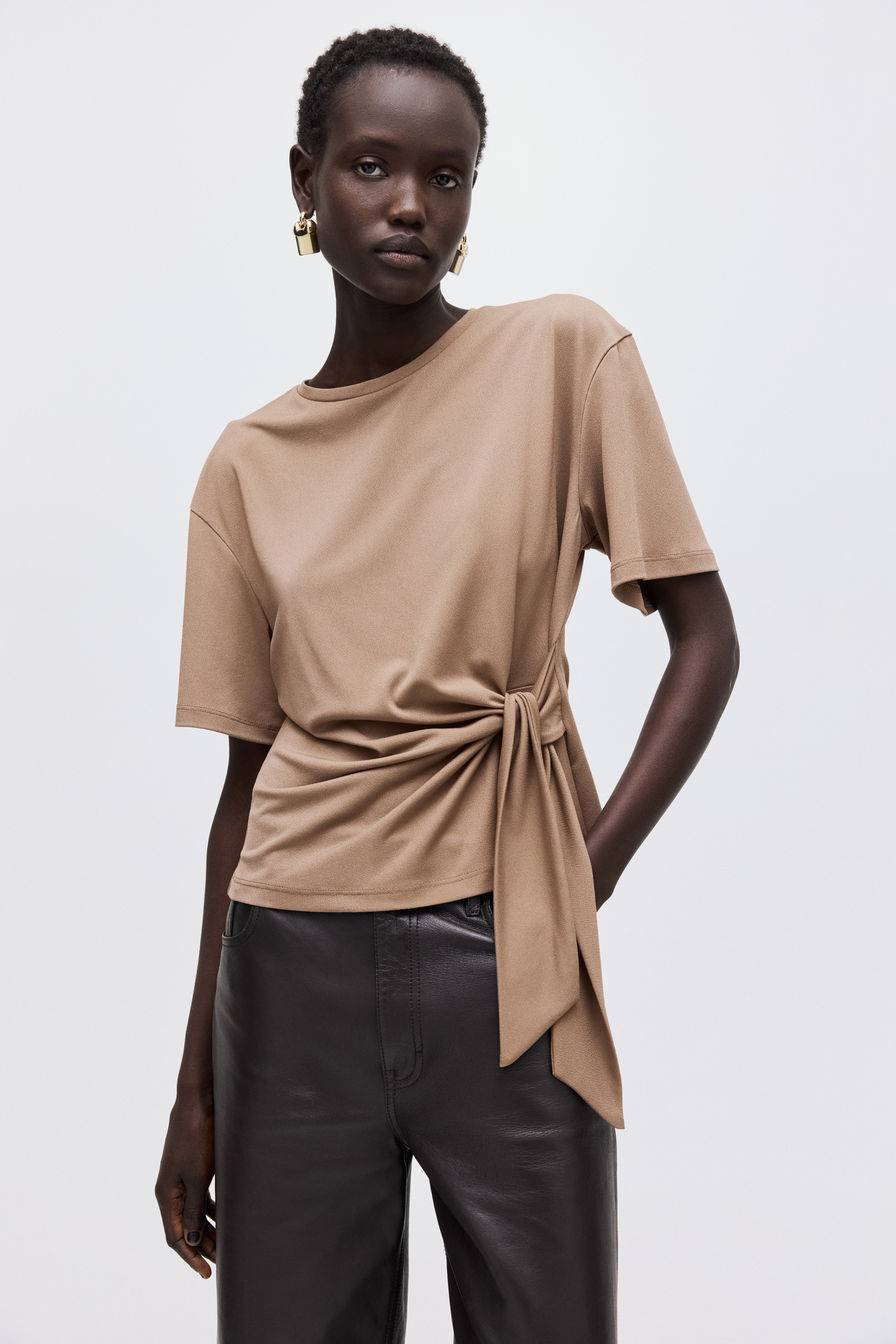 H & M - Tie-detail top - ベージュ