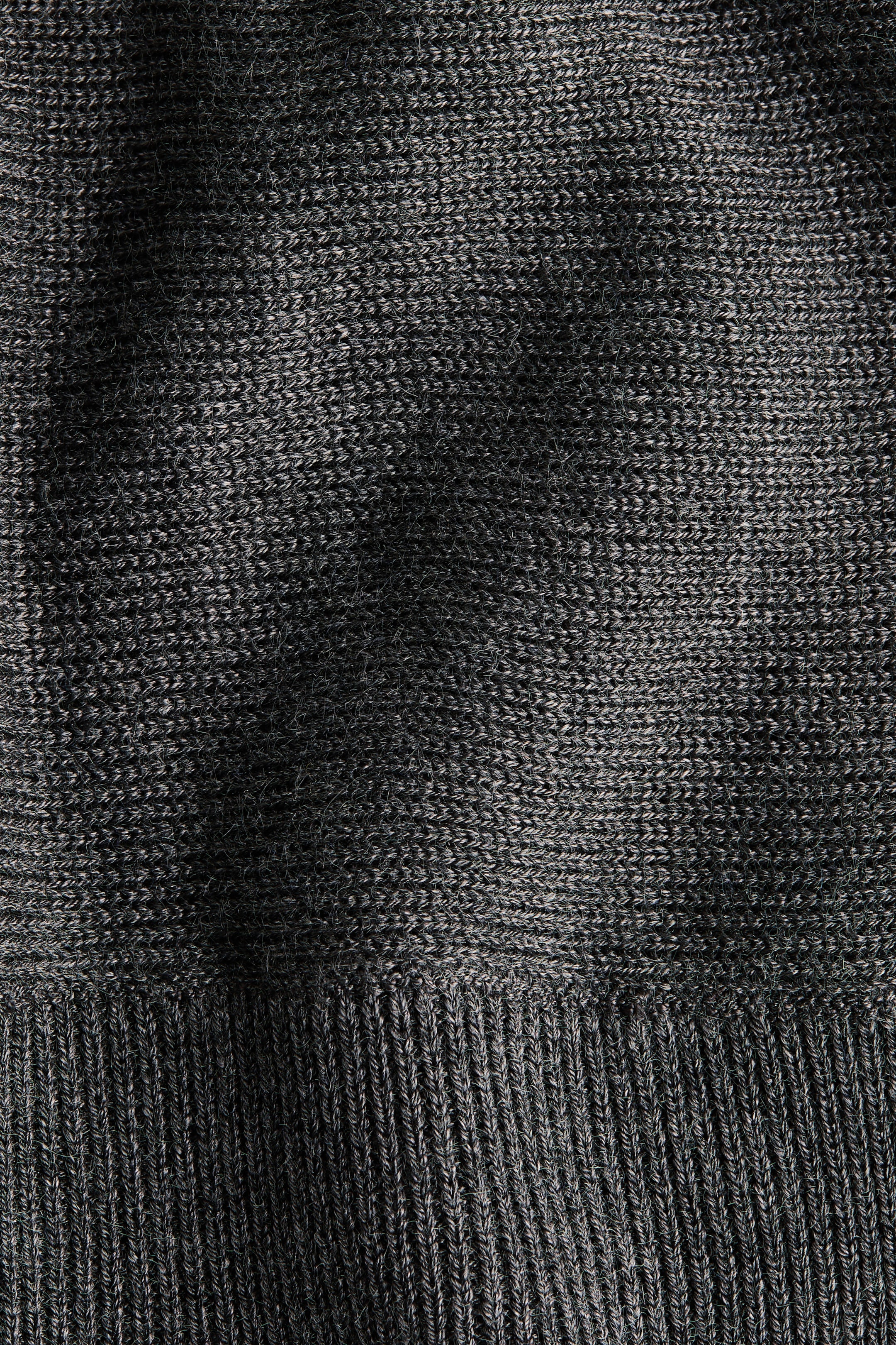 Batwing-Sleeved Fine-Knit Top