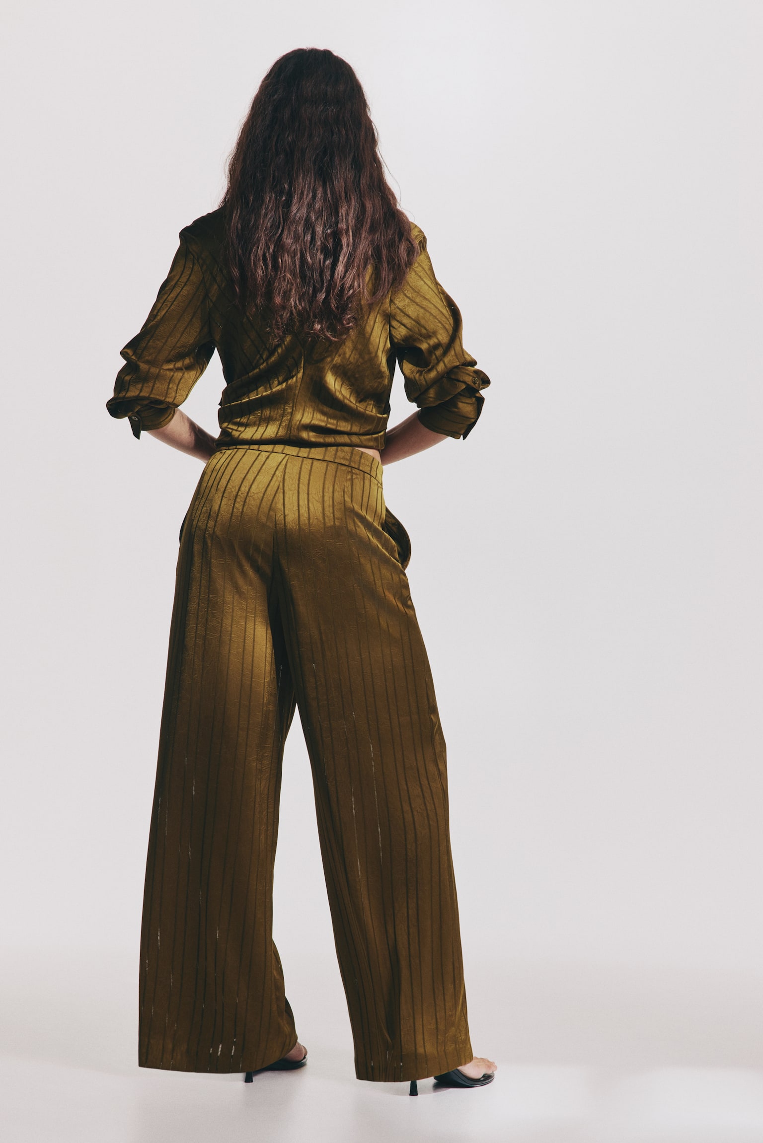 Wide tailored trousers - Golden olive/Striped/Cream/Striped/Black/Patterned - 5