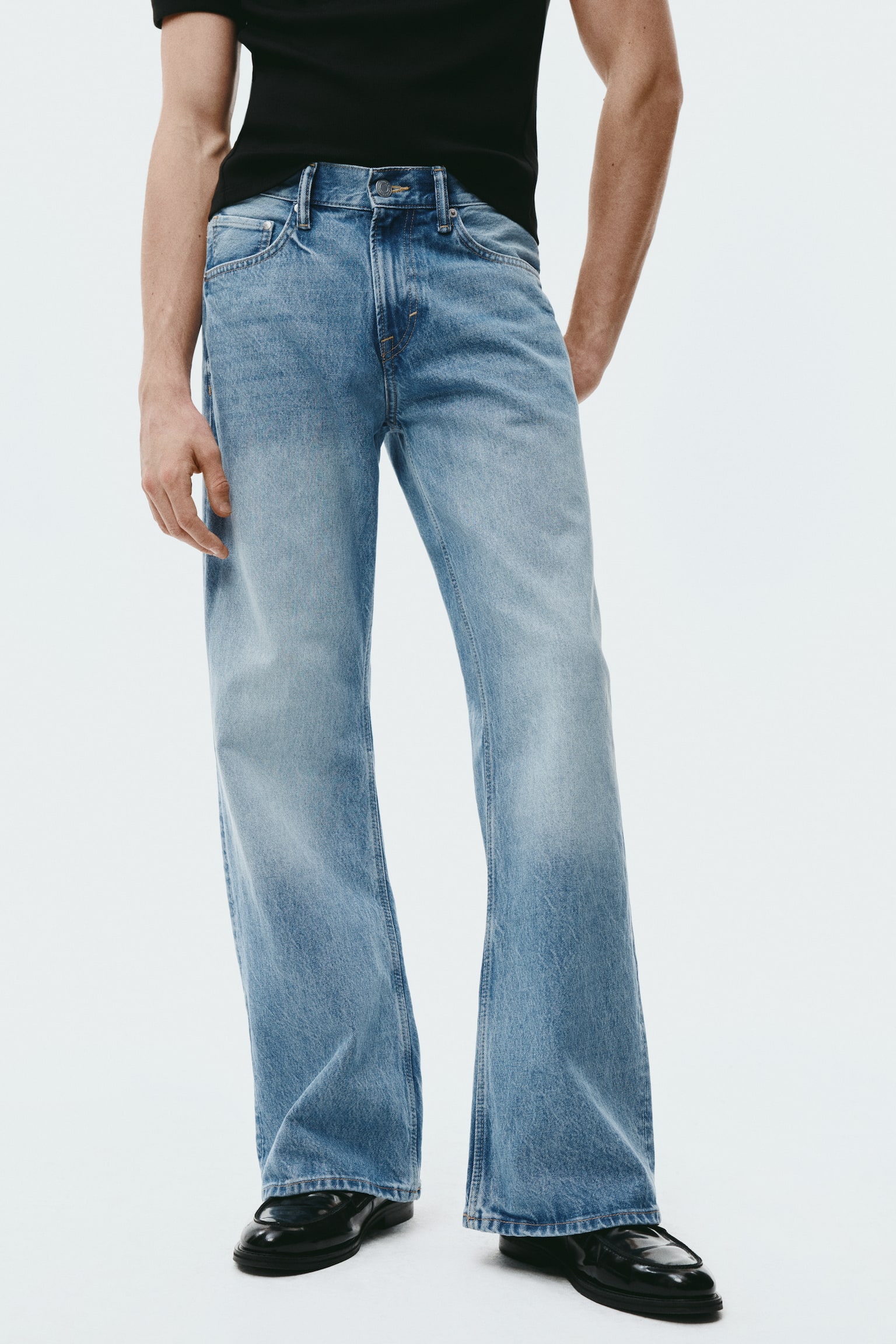Relaxed Bootcut Jeans - Світло-блакитний денім/Блакитний денім/Сірий денім/Випраний чорний/Коричневий денім/Блакитний денім/Блакитний денім - 3