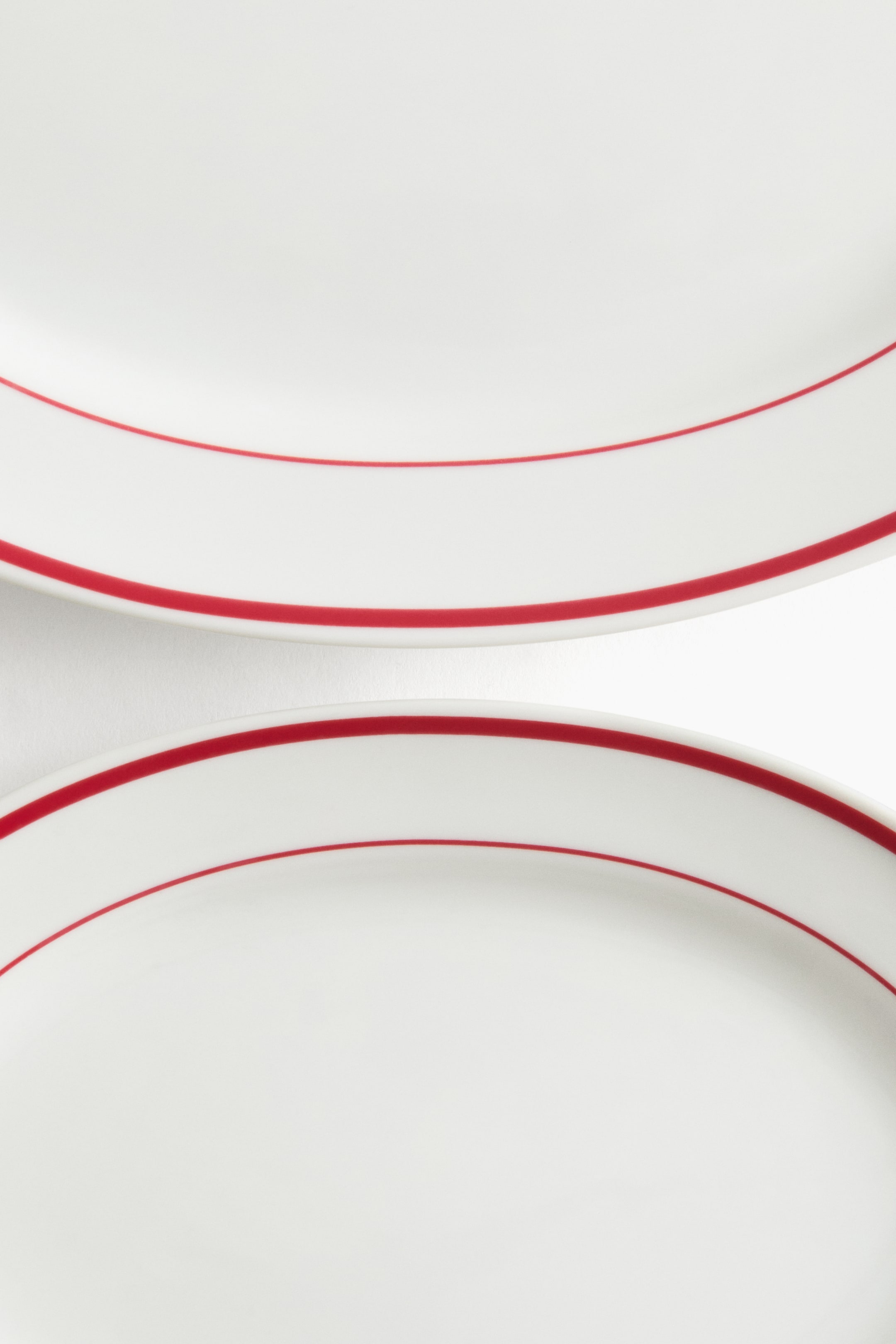 Ver imagen más grande: Pack de 2 fuentes de porcelana - Blanco/Rojo - HOME | H&M ES 3