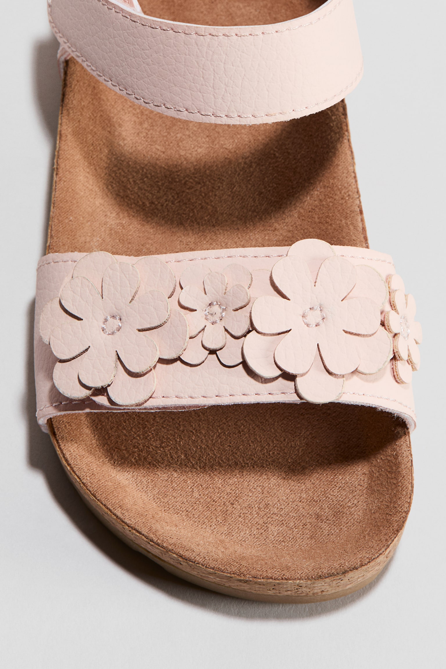 Ankle strap sandals - Light pink/Gold-coloured/Butterflies/White/Cherries/Gold-coloured/Beige/Leopard print - 3