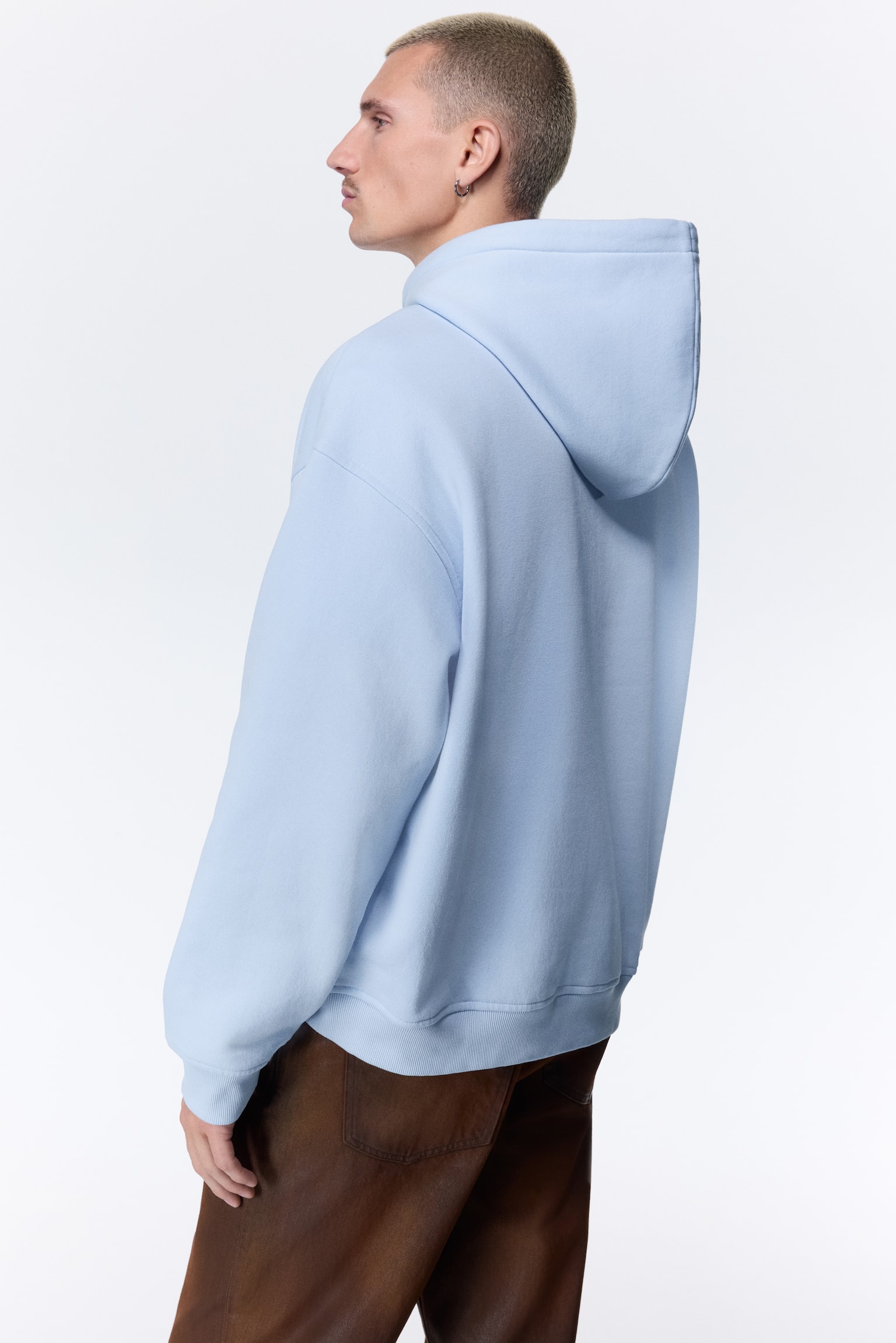 קפוצ'ון Loose Fit - תכלת/אפור בהיר מלאנז‘/שחור/שזיף/תכלת/כחול נייבי/אפור כהה/ירוק יער כהה/ירוק-כחול כהה/אדום - 3