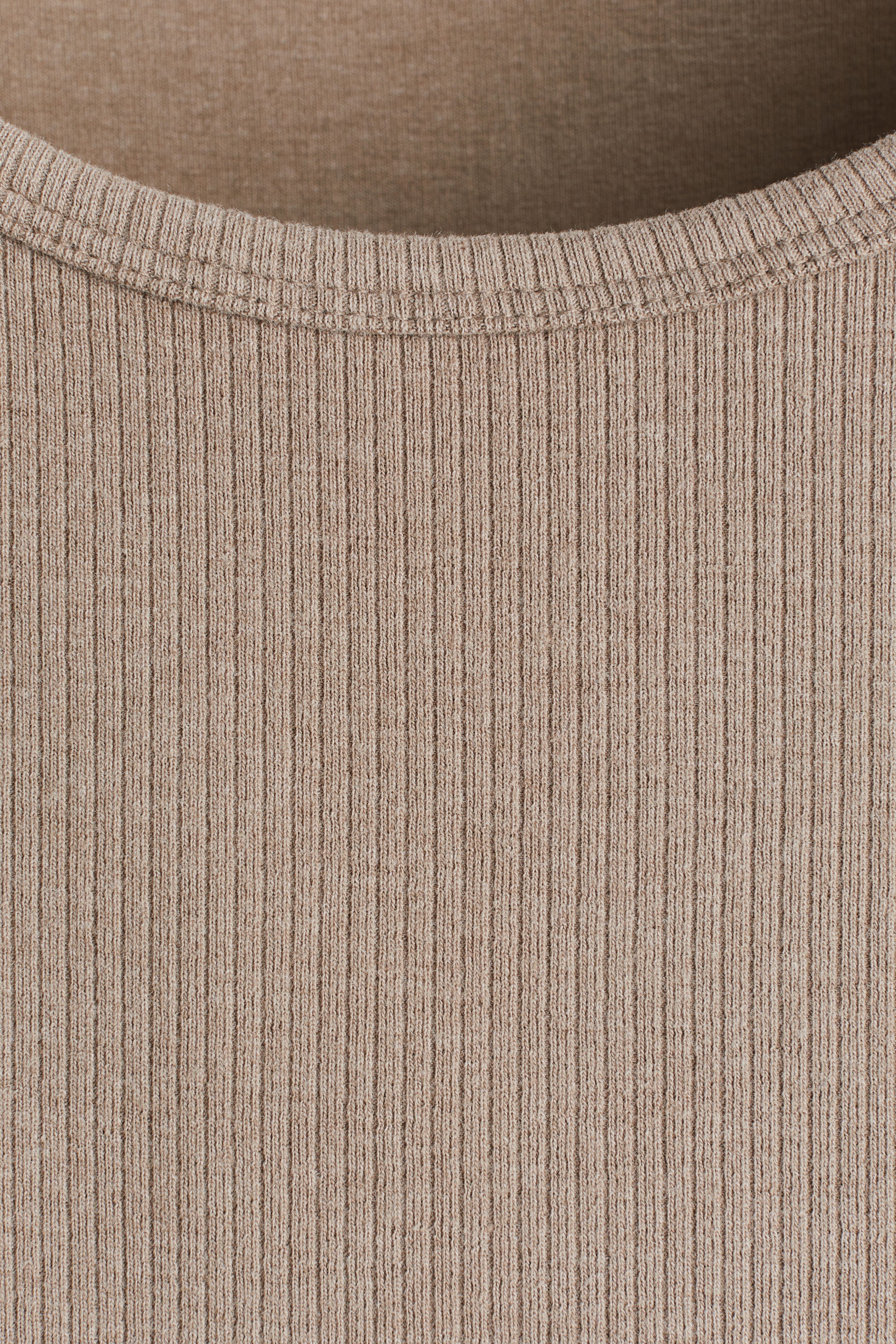Slim-Fit Ribbed Tank Top