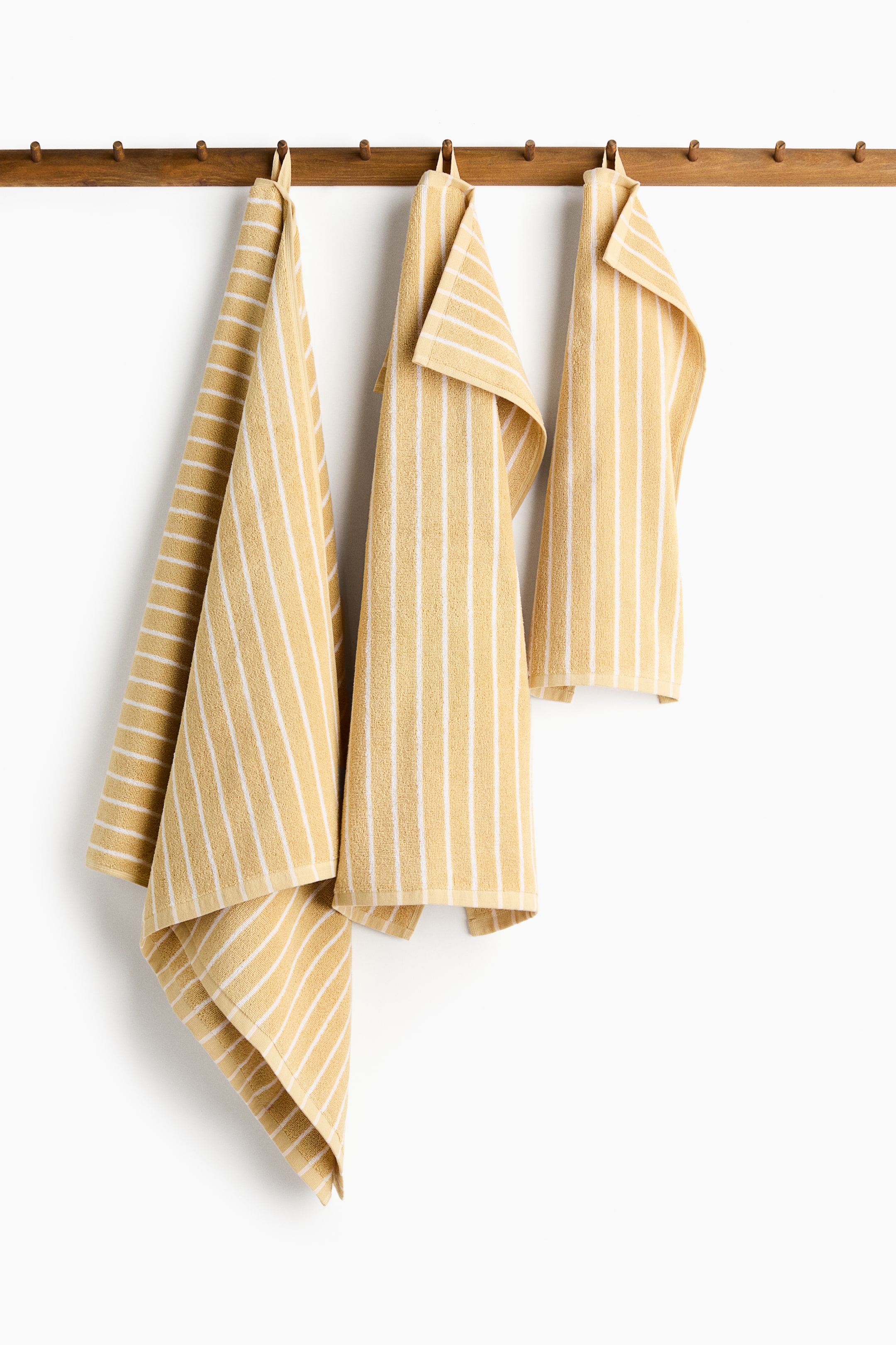 View larger image: Striped bath towel - Yellow/White striped - Home All | H&M IN 2