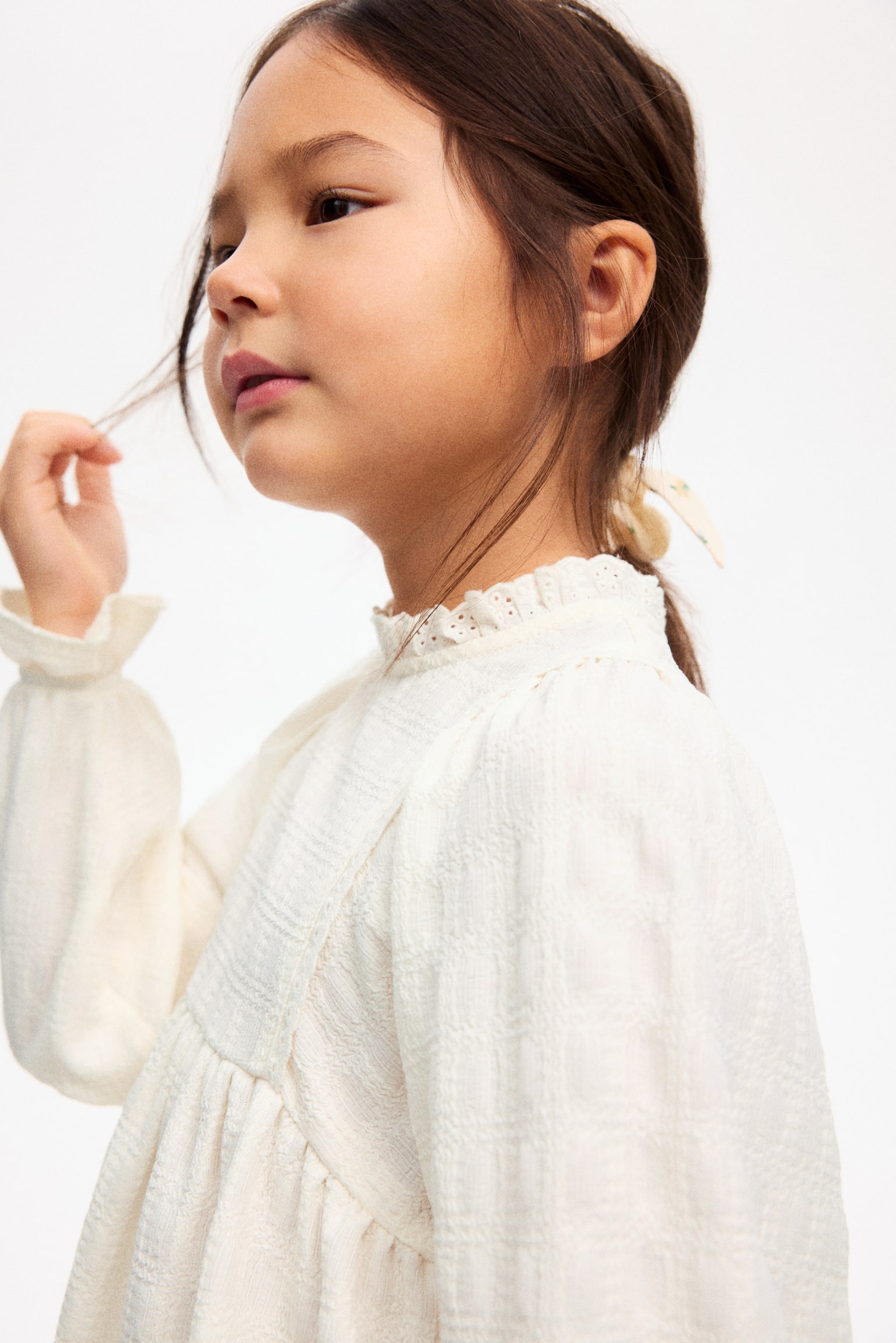 Strukturmønstret bluse i trikot - Hvit - 4