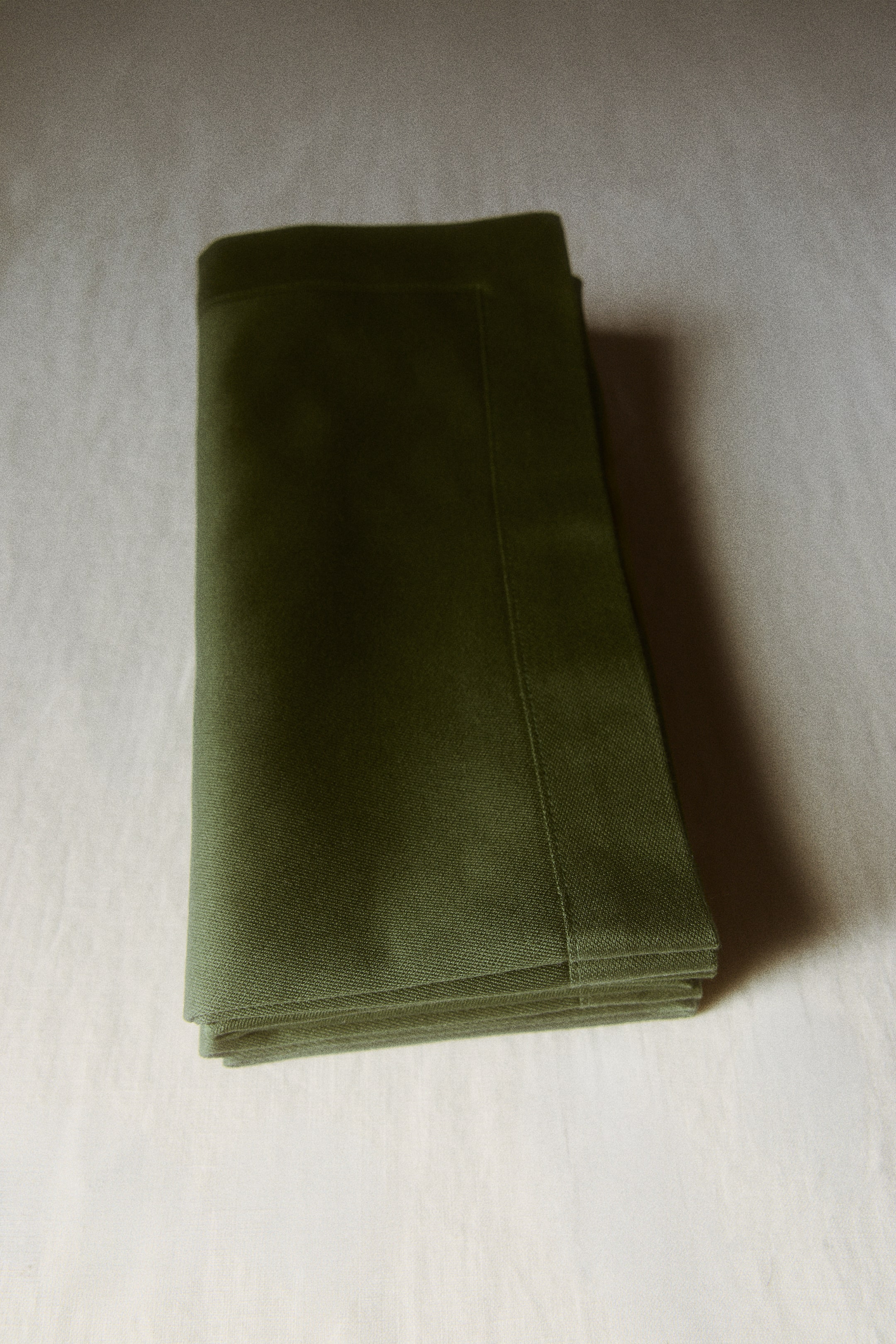 Agrandir l'image: Lot de 4 serviettes de table damassées - Vert foncé - HOME | H&M CH 1