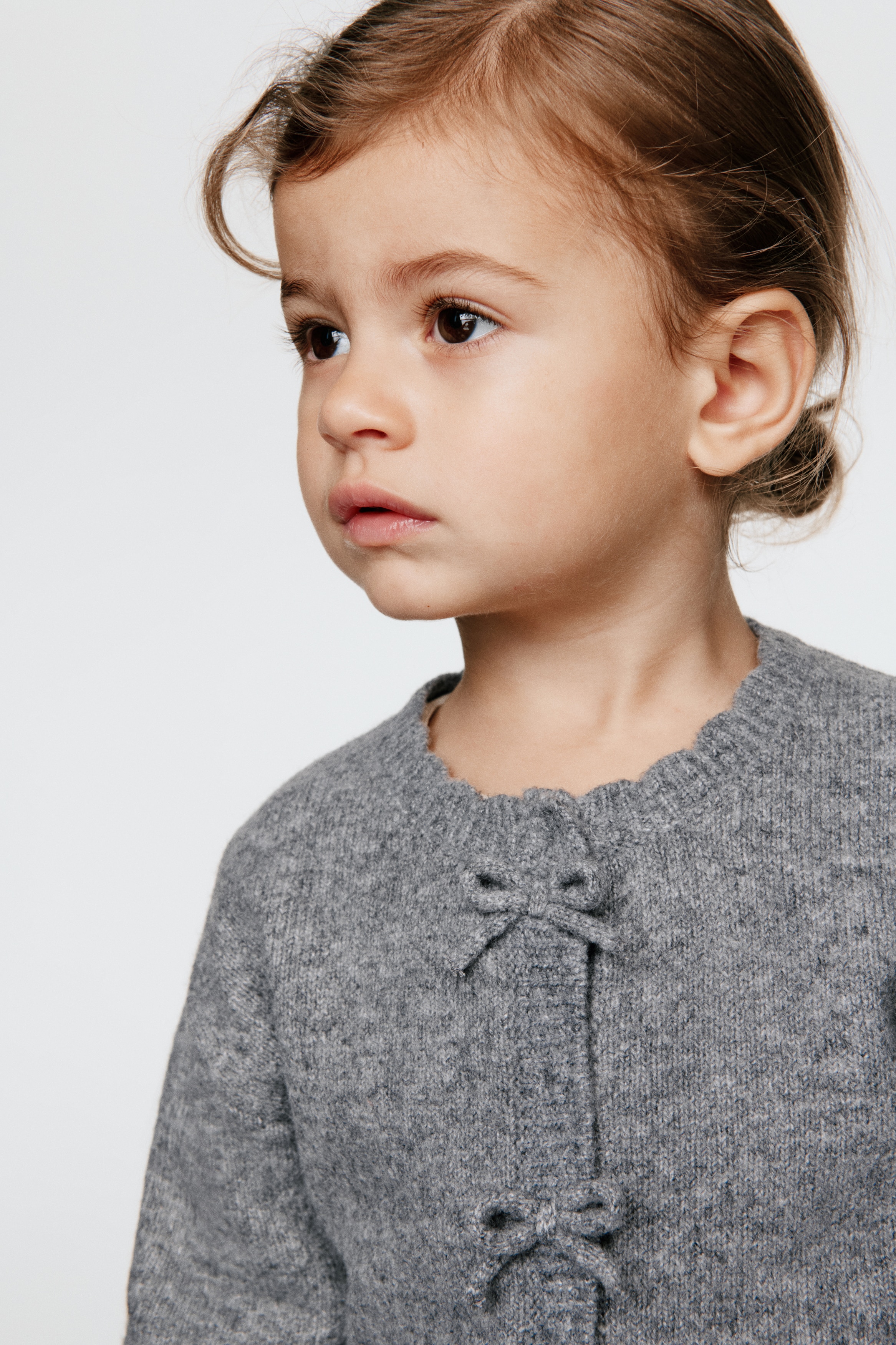 Ensemble 2 pièces en maille avec nœuds appliqués