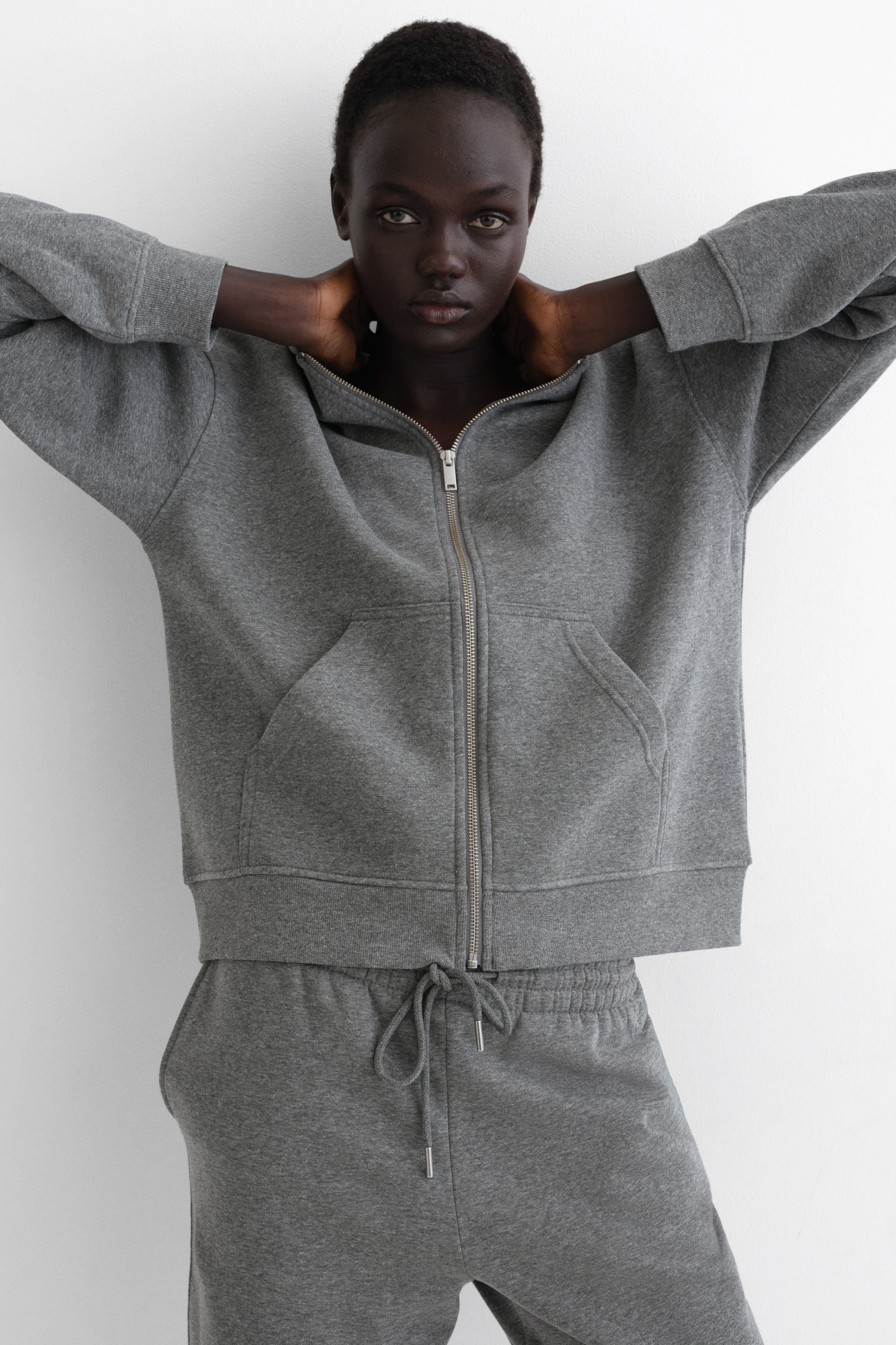 拡大画像を表示: フルジップスウェットパーカ - グレーメランジ - レディース | H&M JP 1