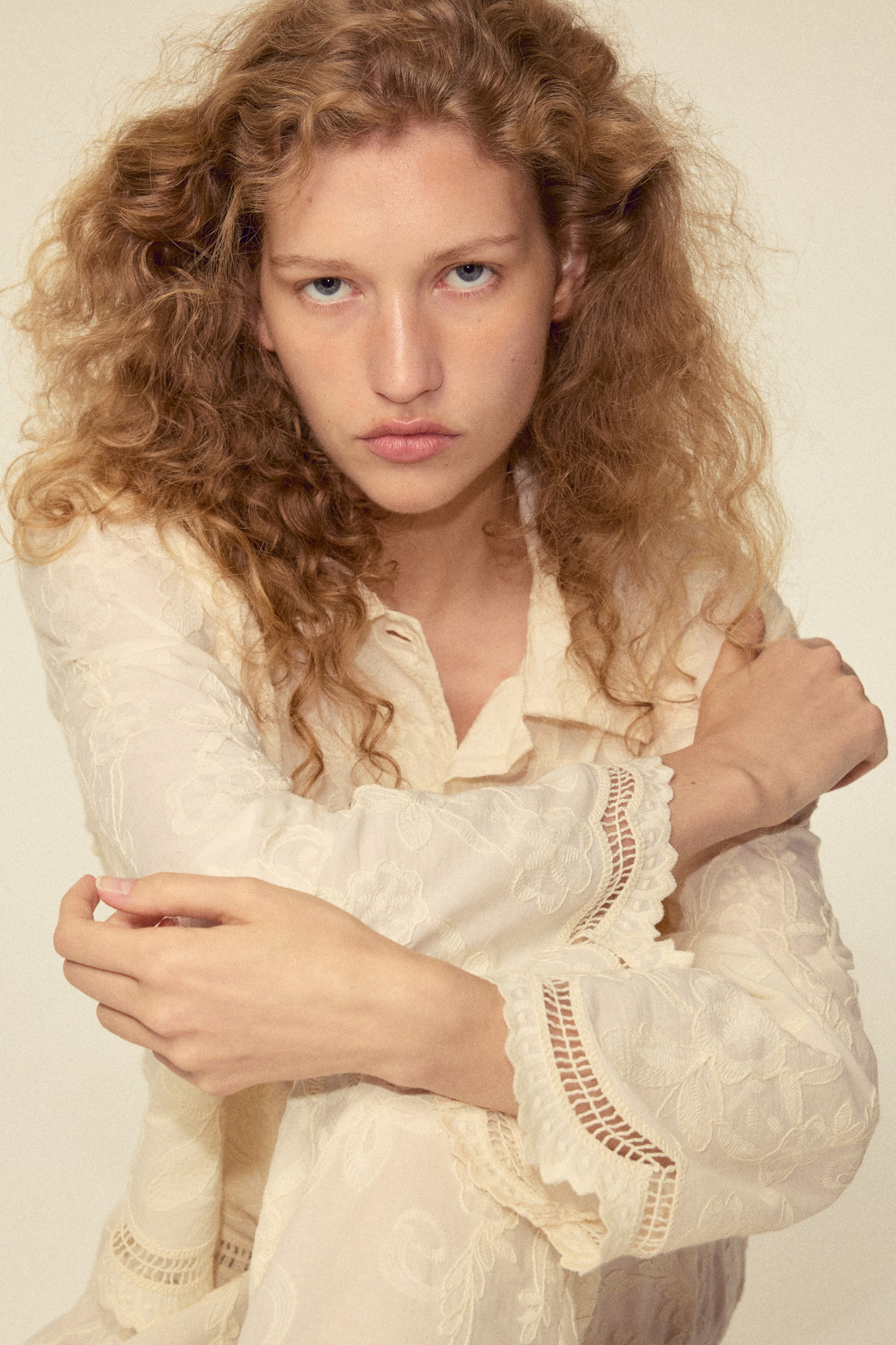 Женские куртки H&M Embroidered Cotton Jacket — фото 4