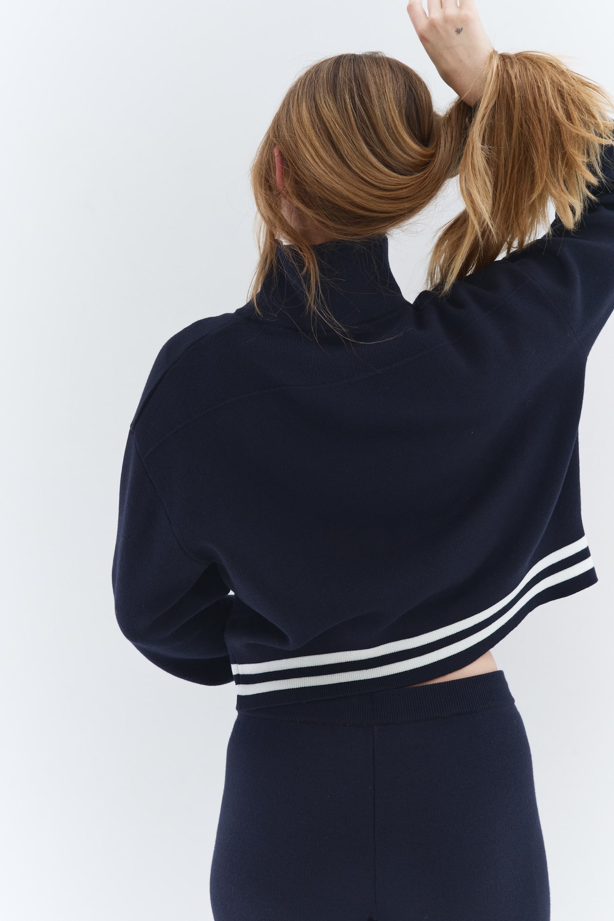 Cardigan with Zipper - image 4