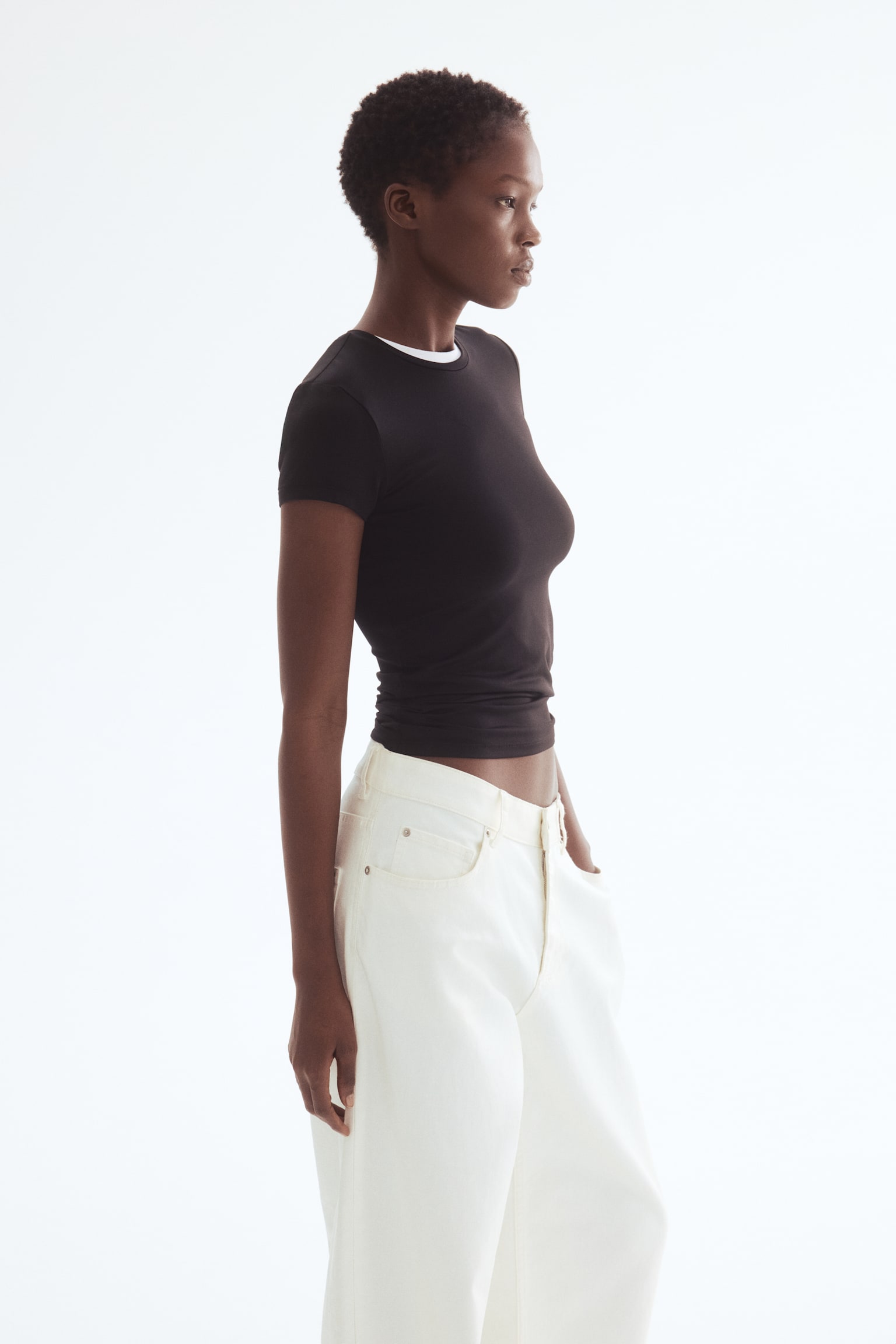 Fitted microfibre T-shirt - Black/White/Dark brown/Light grey/Dusty pink/Navy blue/Light beige/Dark green - 1