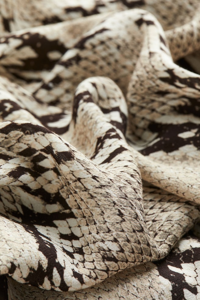 Patterned crêpe skirt - Beige/Snakeskin-patterned/Light beige/Leopard print - 5
