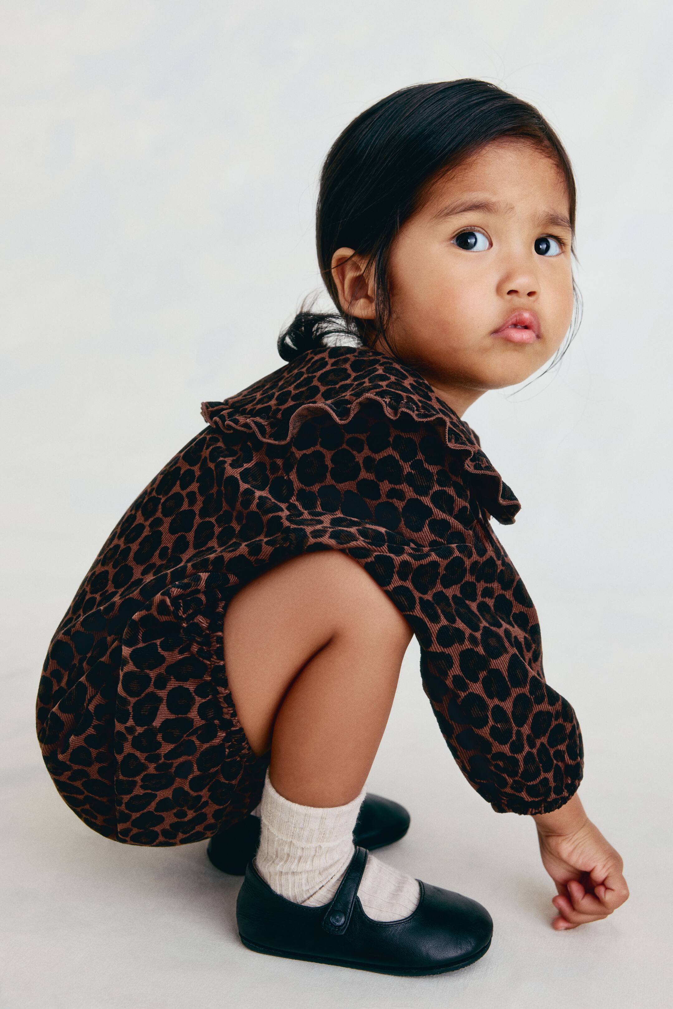 Ver imagen más grande: Pelele en pana de algodón - Marrón/Estampado de leopardo - NIÑOS | H&M ES 1