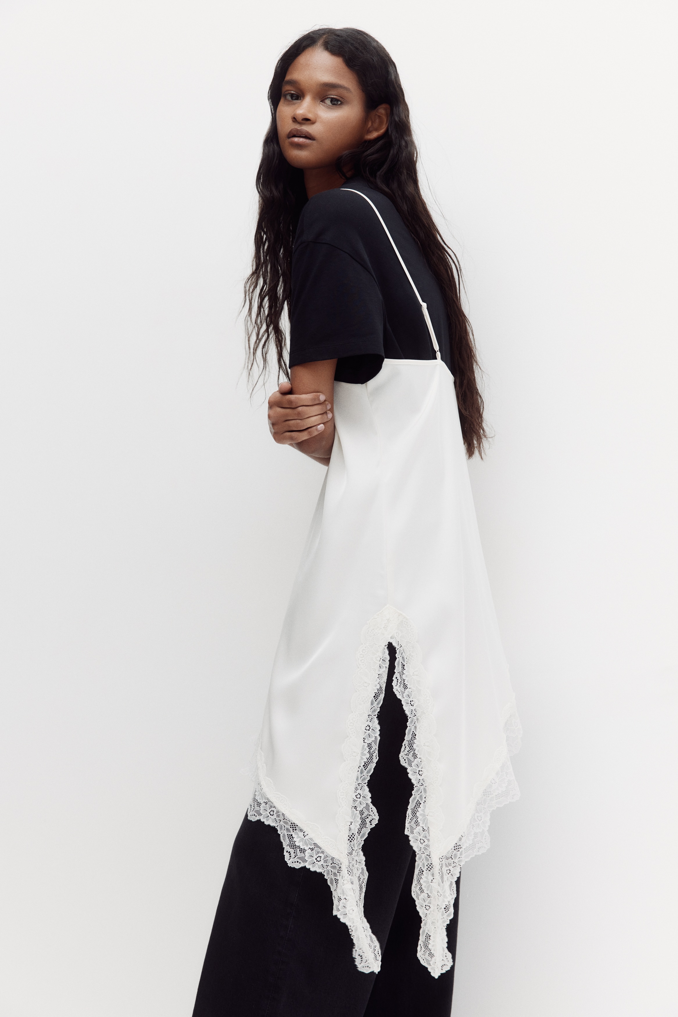 Lace-trimmed satin dress - White/Black