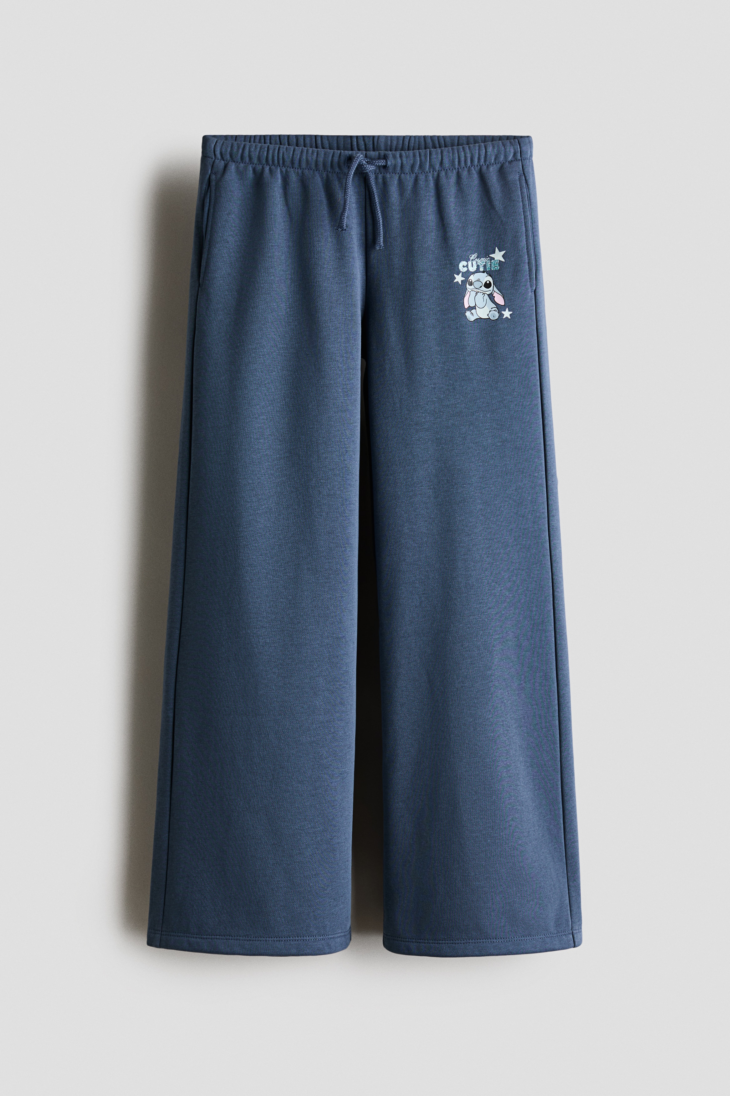 Print-motif joggersModel