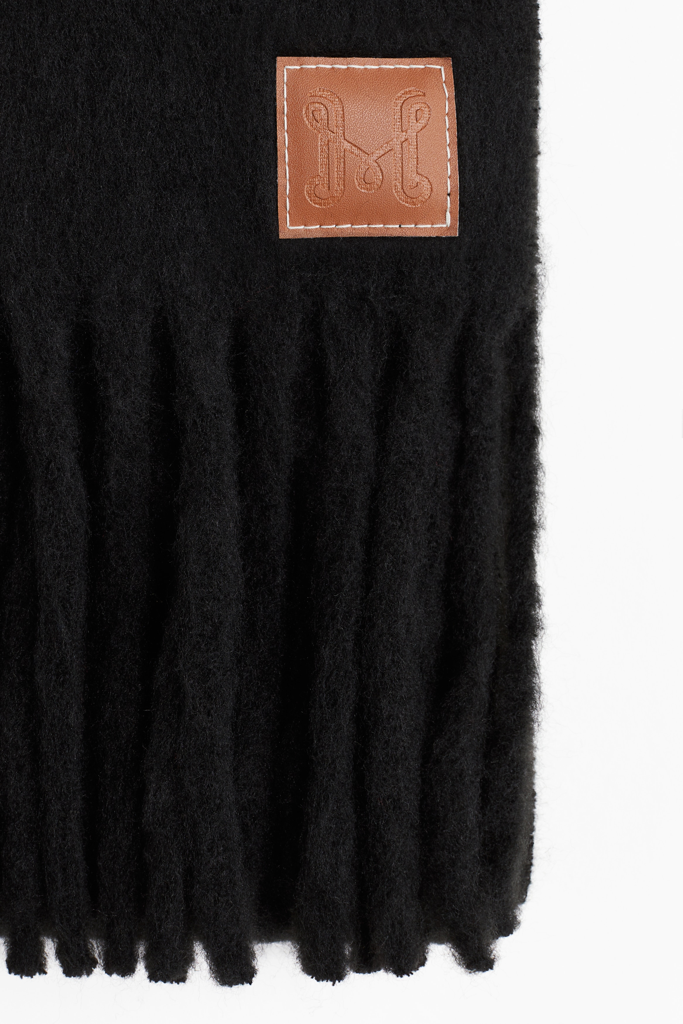 Fluffy Scarf - Black - Ladies | H&M US