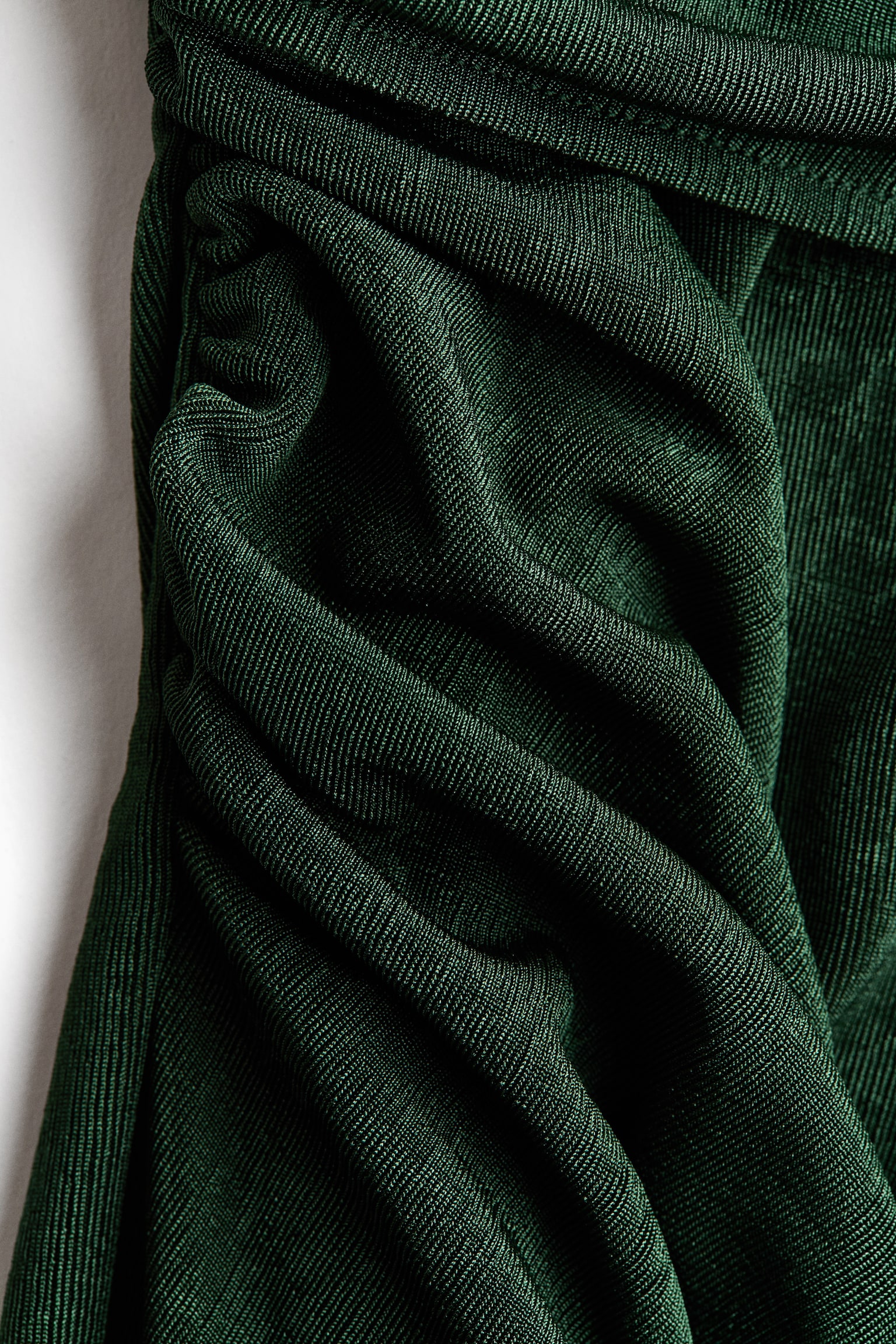 Женское платье H&M Draped Cape-Detail, цвет: Тёмный зелёный — фото 6