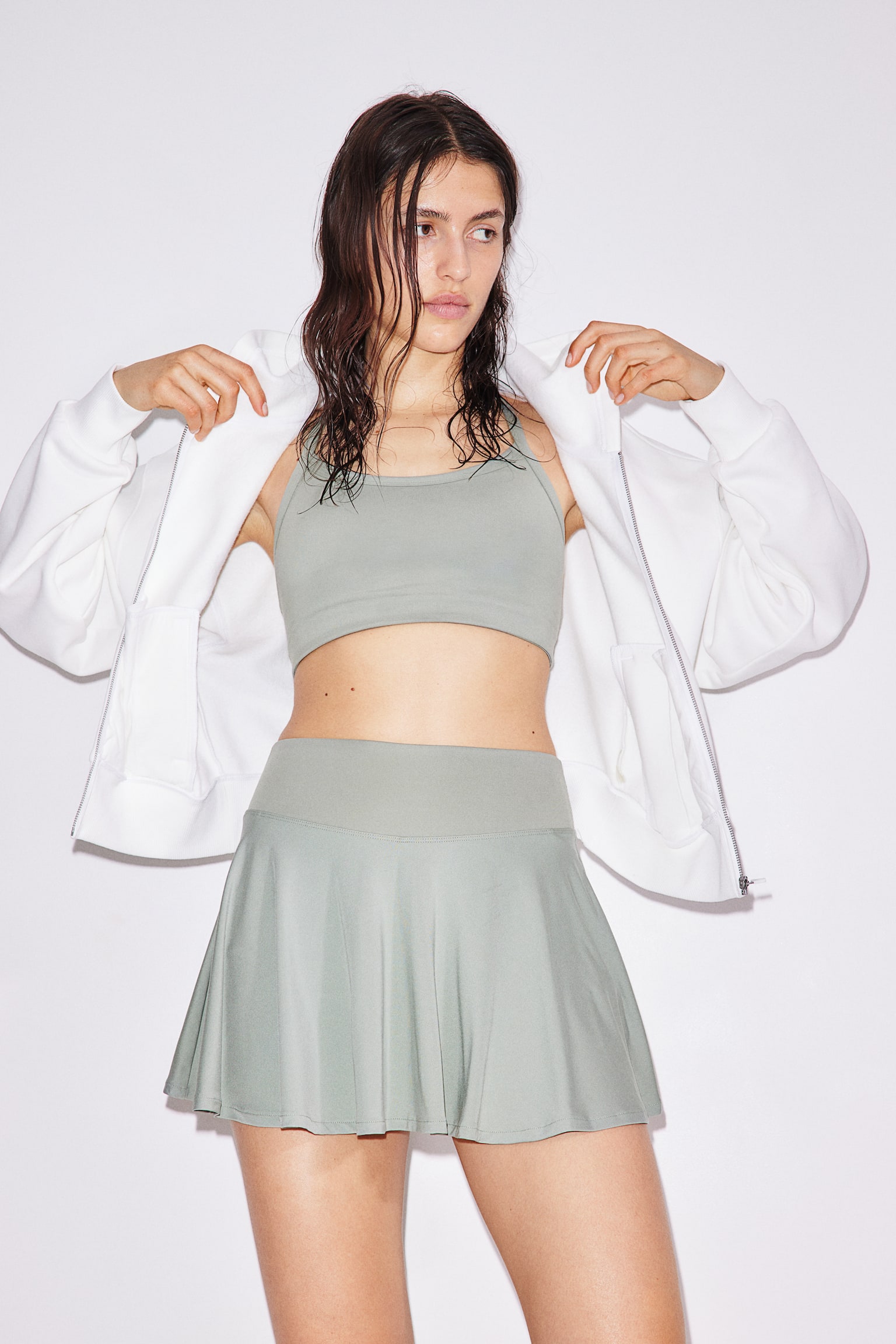 Circle Cut Tennis Skirt In DryMove™ - Light khaki green/White/Black - 4