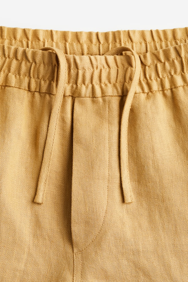 Shorts in lino Regular Fit - Giallo scuro/Nero/Beige chiaro/bianco righe/Bianco/Beige chiaro - 3