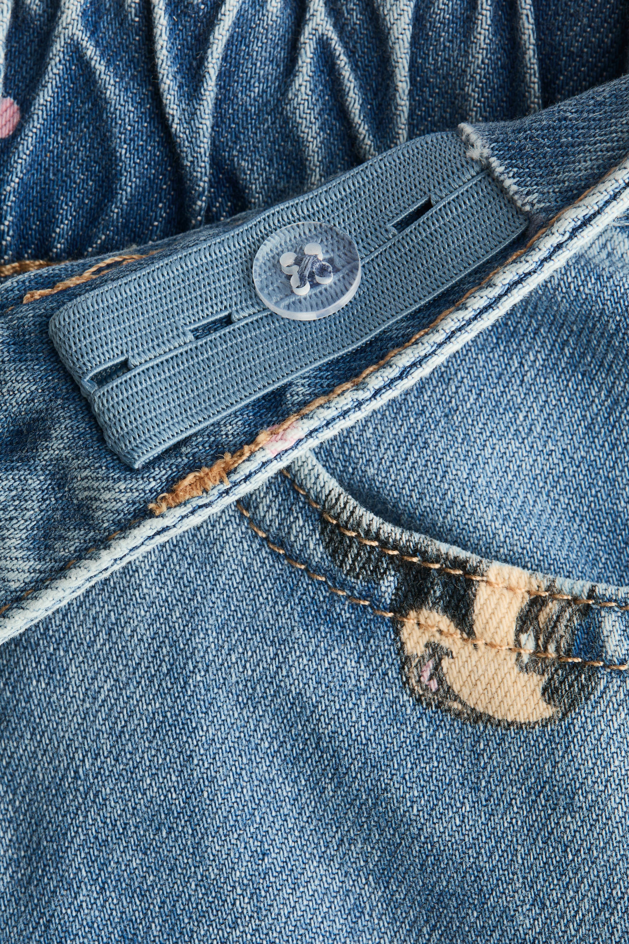 Jean imprimé aux jambes larges