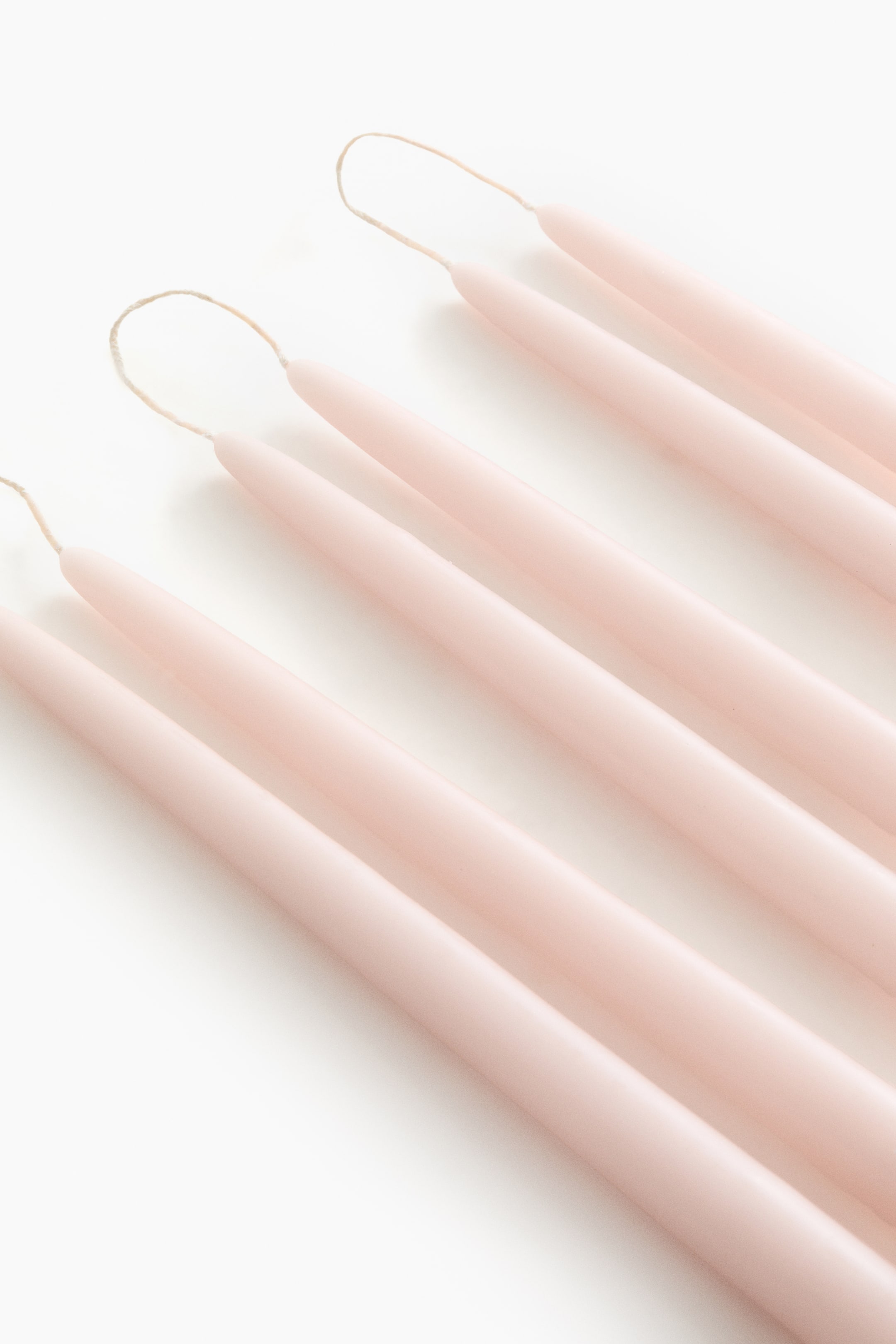 Grotere afbeelding bekijken: Set van 6 gotische kaarsen - Lichtroze - HOME | H&M NL 2