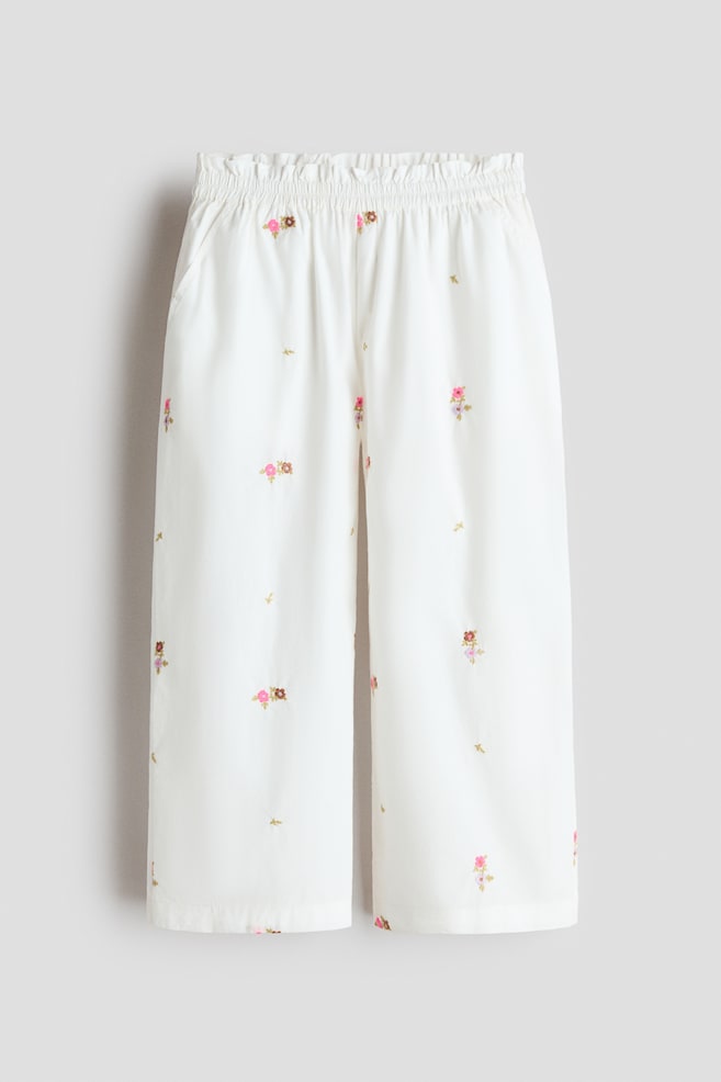 Baumwollhose mit Stickereien - Weiß/Geblümt - 1