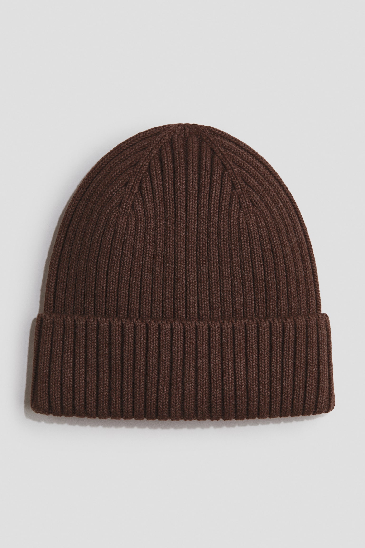 Beanie in Rippstrick - Dunkelbraun/Mattrosa/Salbeigrün/Marineblau/Hellbeige