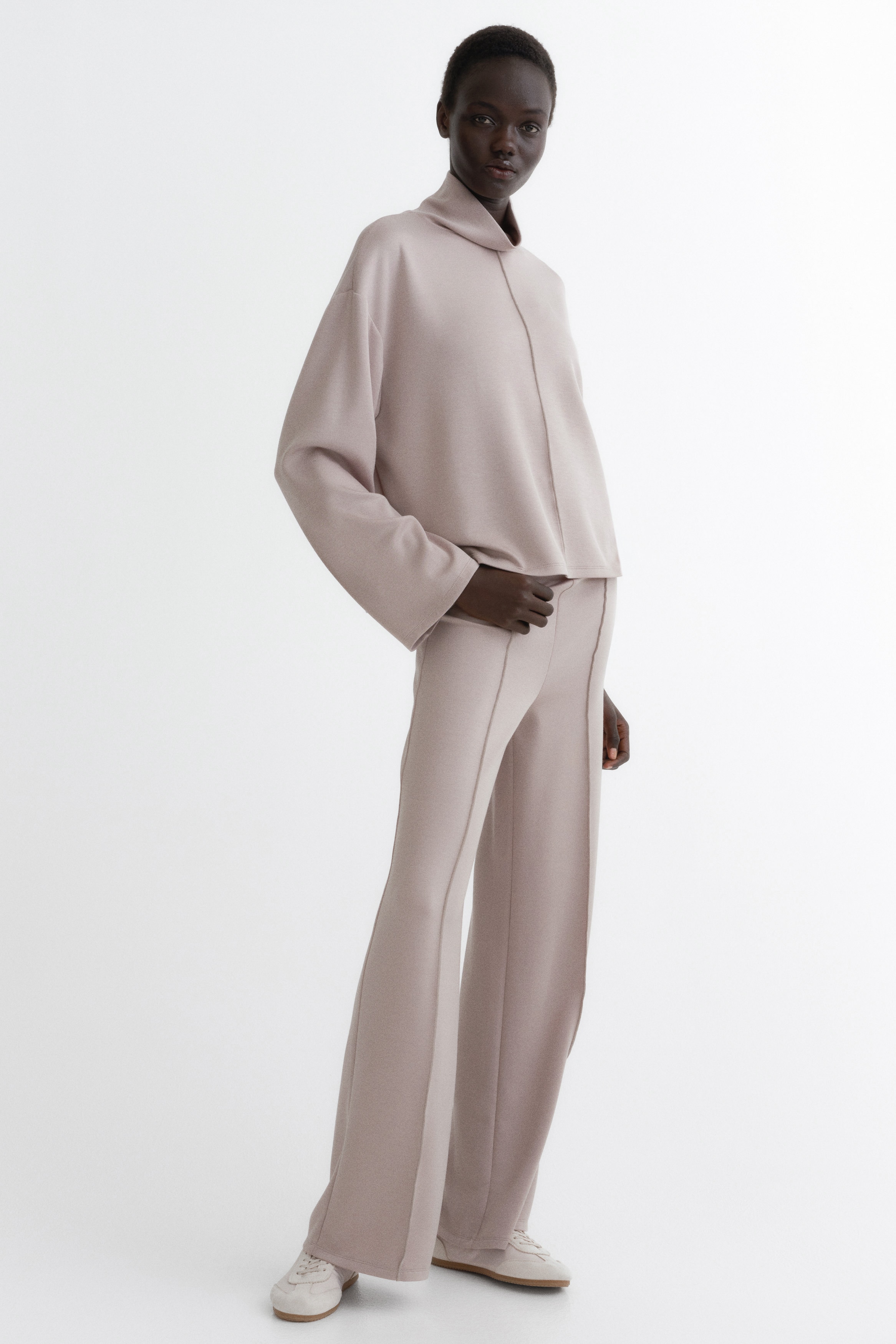 2-delige set - Top en broek - Lichttaupe/Donkerbruin/Marineblauw