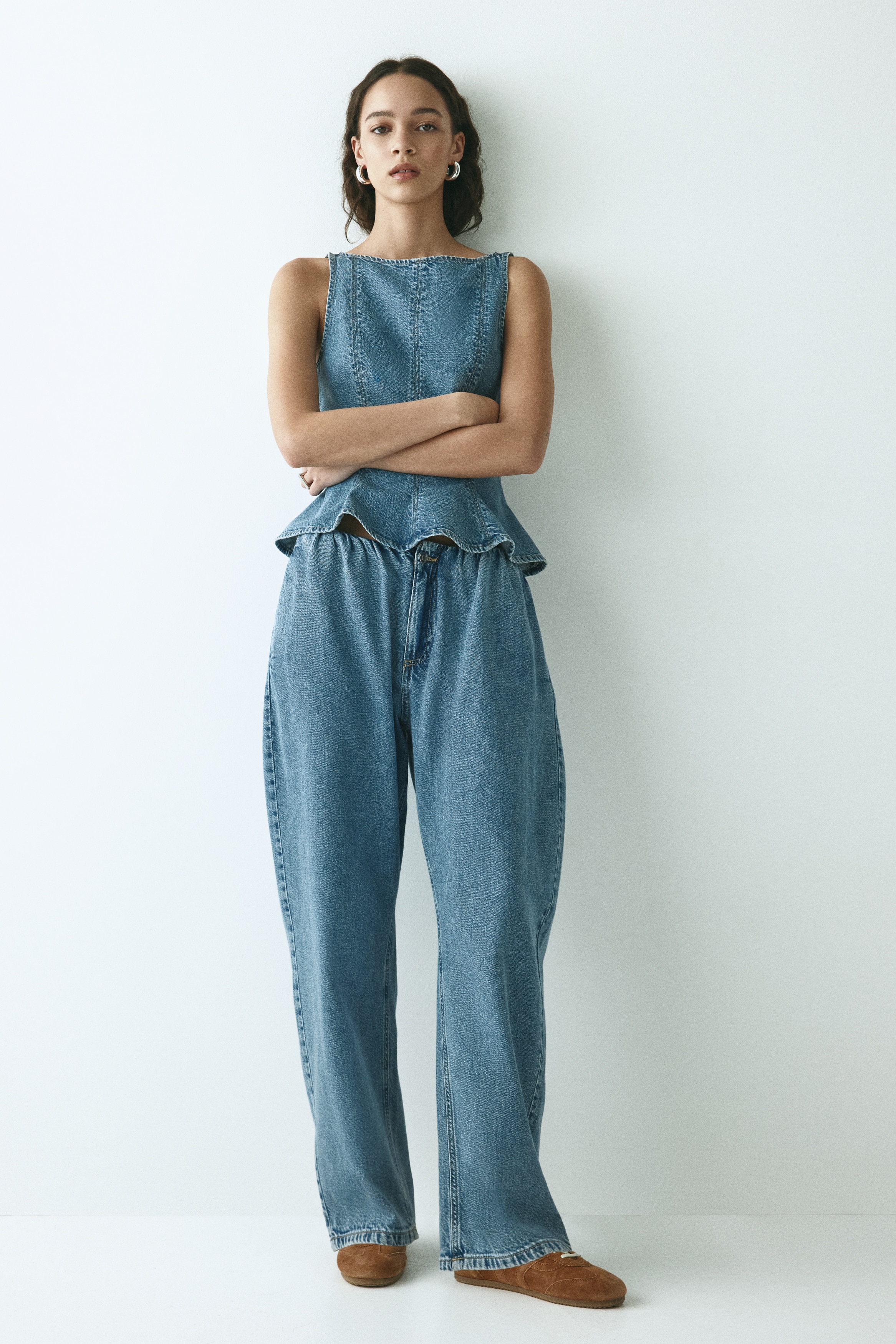 Pantaloni in denim con gamba a carota - Blu denim