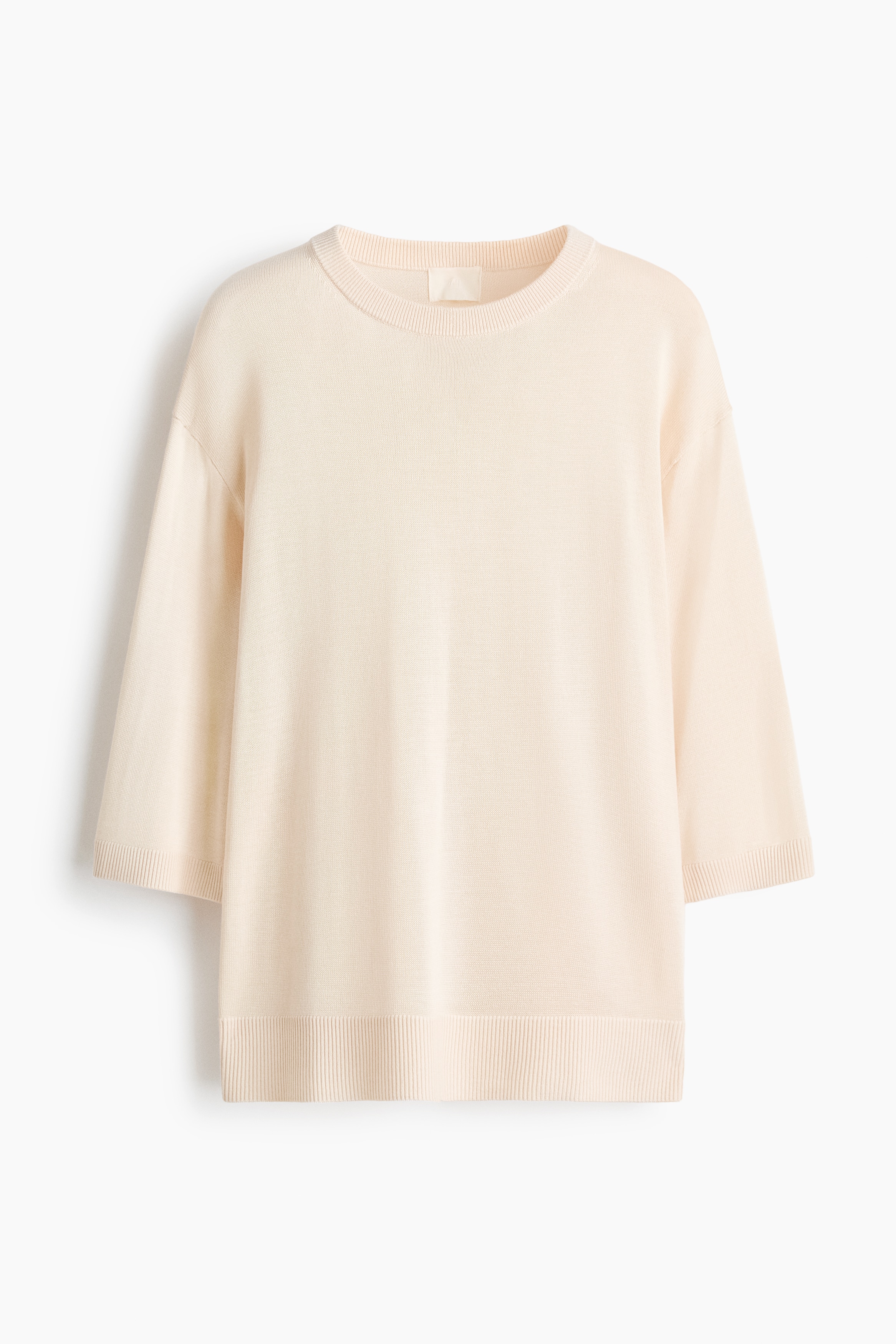 Top in maglia fineModello