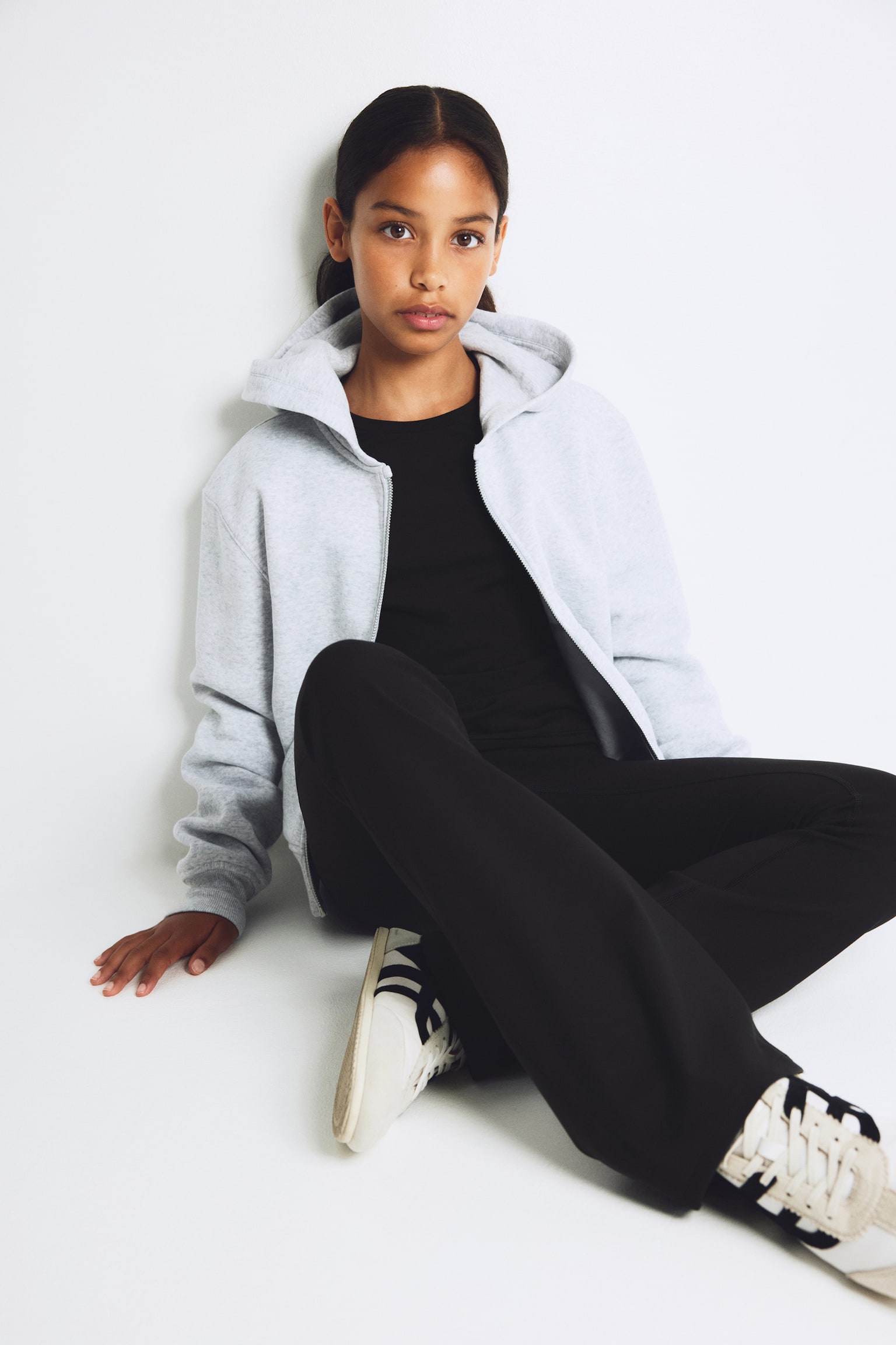 Детские леггинсы H&M Move Warm Flared Leggings with Fleece SoftMove™, цвет: Чёрный — фото 3