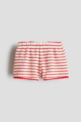 Strukturstickade shorts