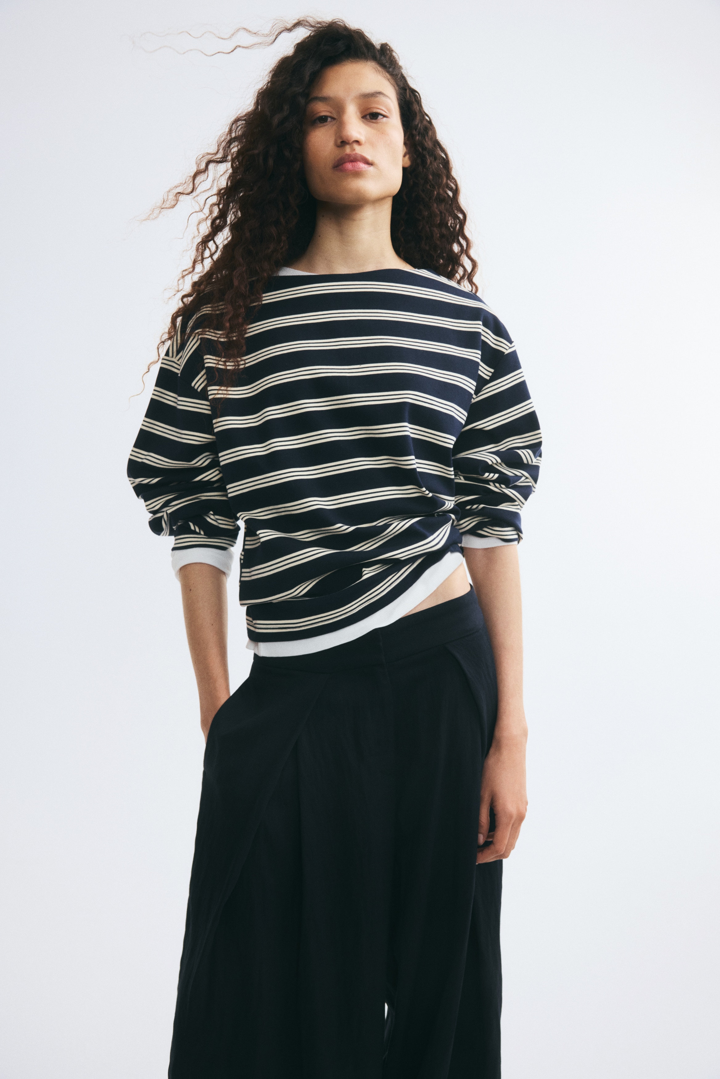 Long-Sleeved Boat-Neck Top thumbnail 3