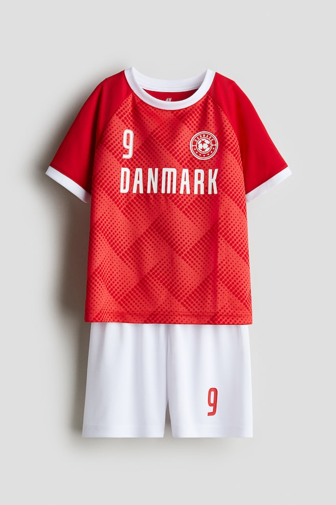 Football set - Red/Danmark/Yellow/Brasil/Dark red/Norge/Yellow/Sverige/Red/Portugal/White/Championship/Light blue/Argentina/White/Deutschland/Blue/France/Navy blue/England/Bright green/Goalie - 1