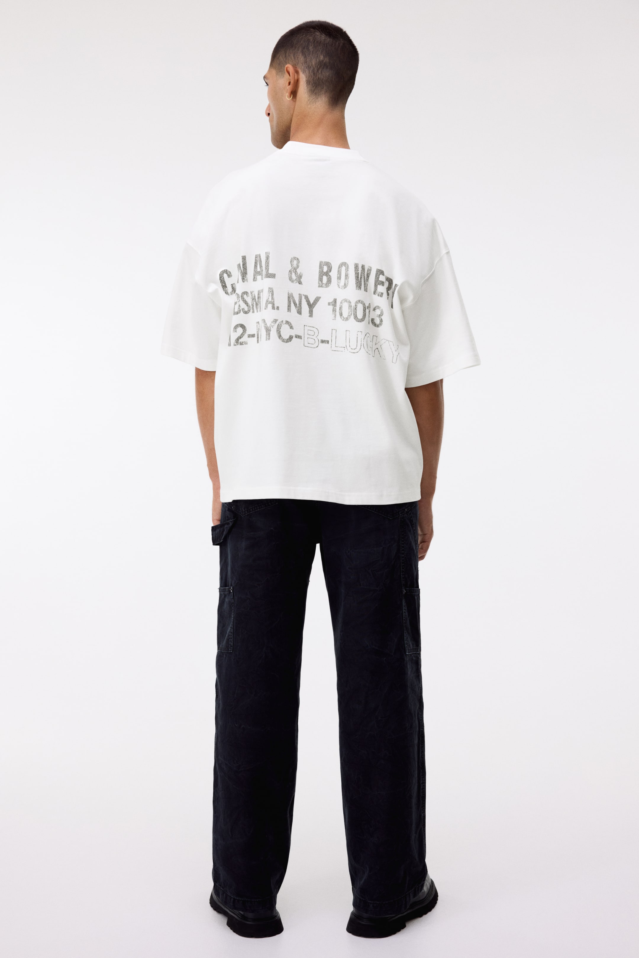 Oversized-Fit T-Shirt