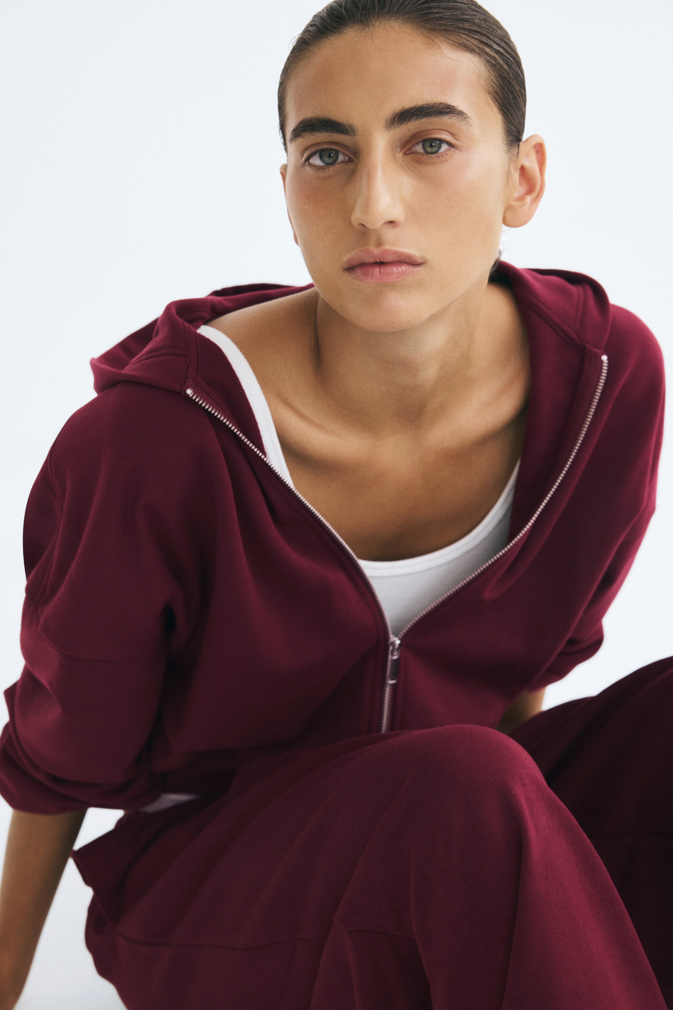 Áo hoodie kéo khoá dáng ngắn - Màu đỏ đậm/Màu nâu đậm/Màu kem