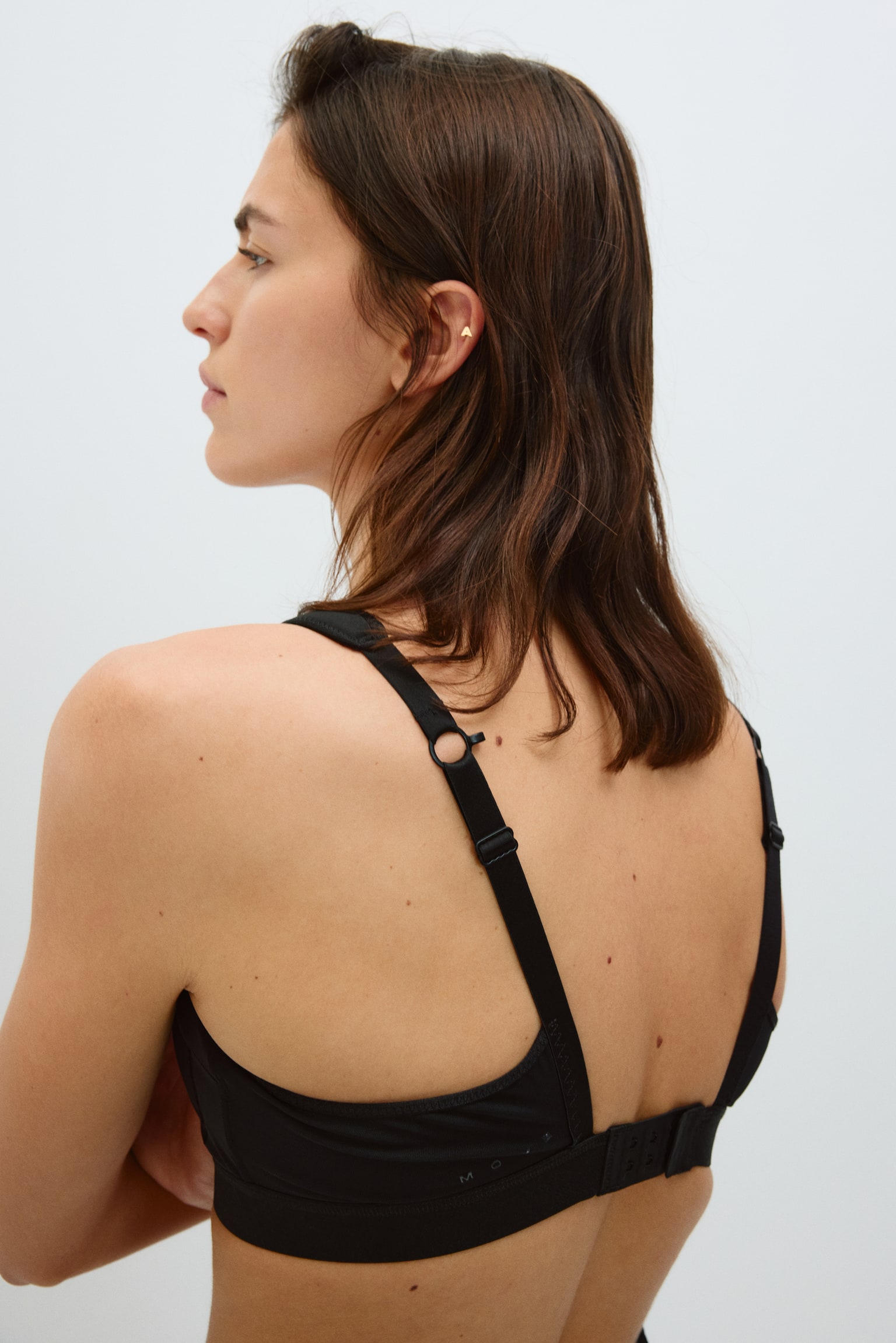 High Support Sports bra with DryMove™ - 3