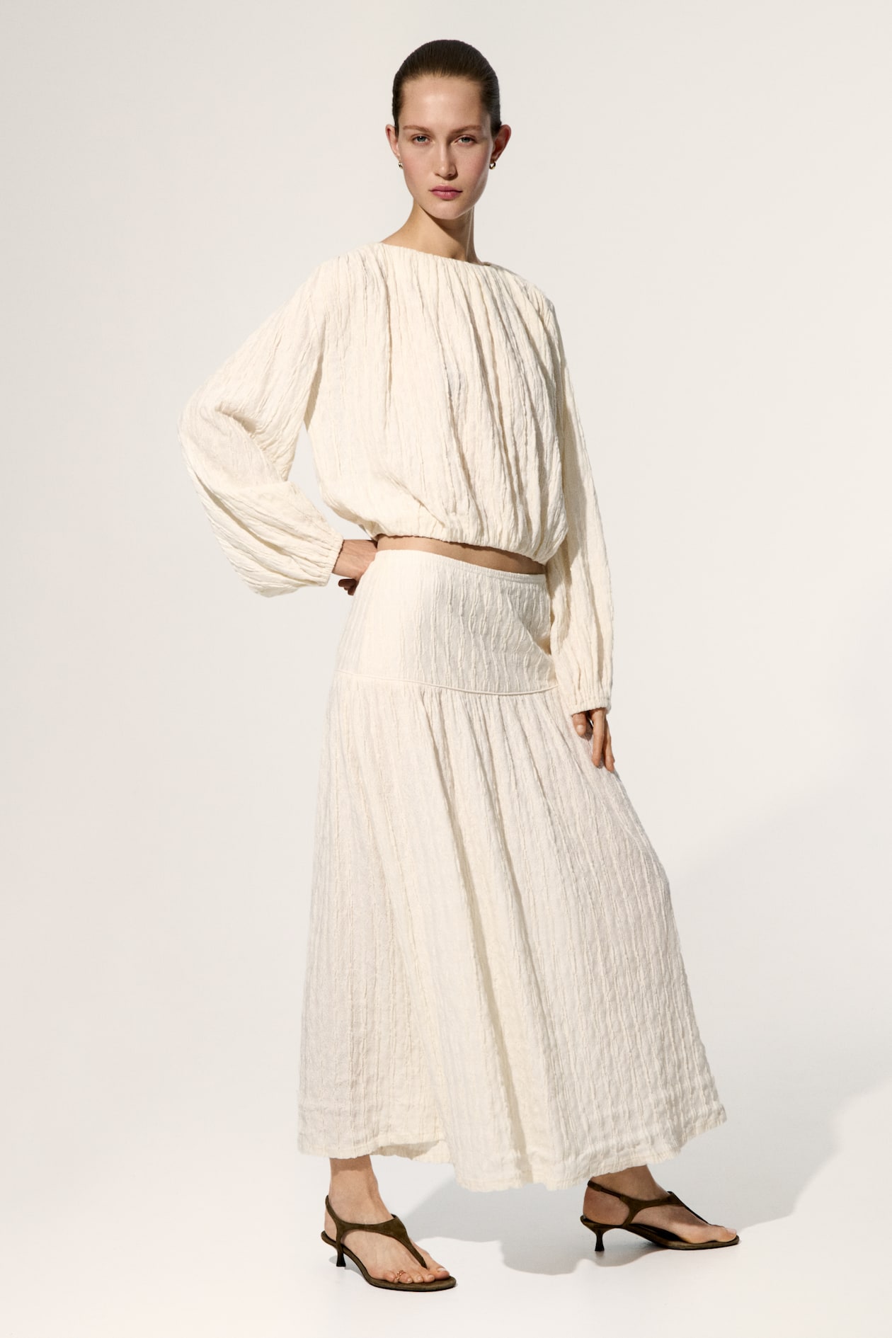Balloon-Sleeved Top - image 4