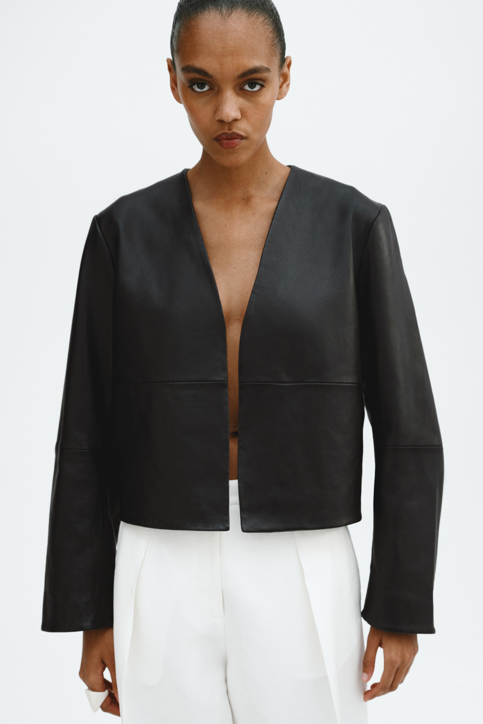 Short leather jacket - Black - 4